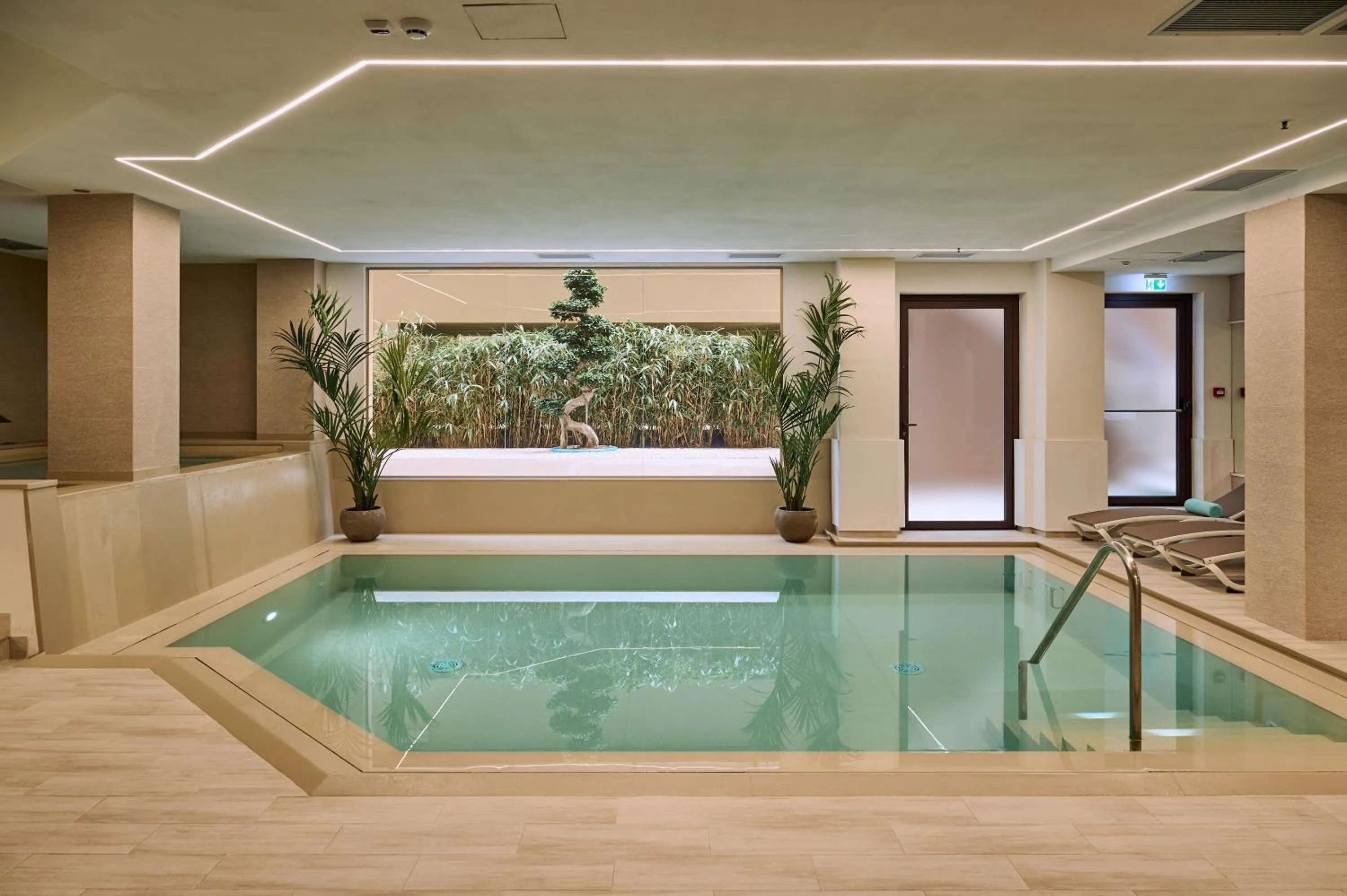 Hot Spring Bath in Grand Hotel Imperiale