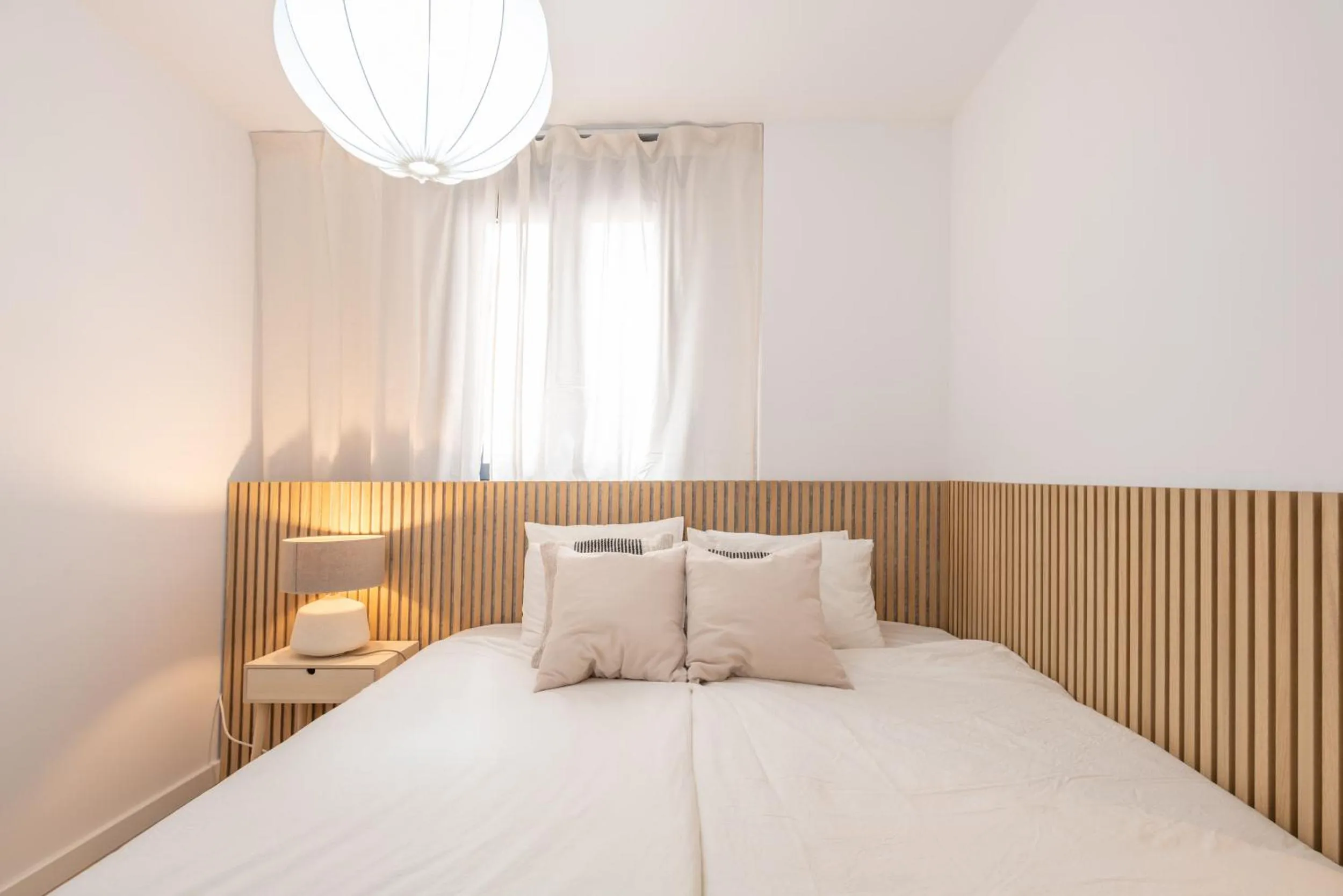 Bedroom, Bed in Malasaña 13, Nuevo apartamento 2 dormitorios, centro histórico, todos servicios, barrio tranquilo, MS