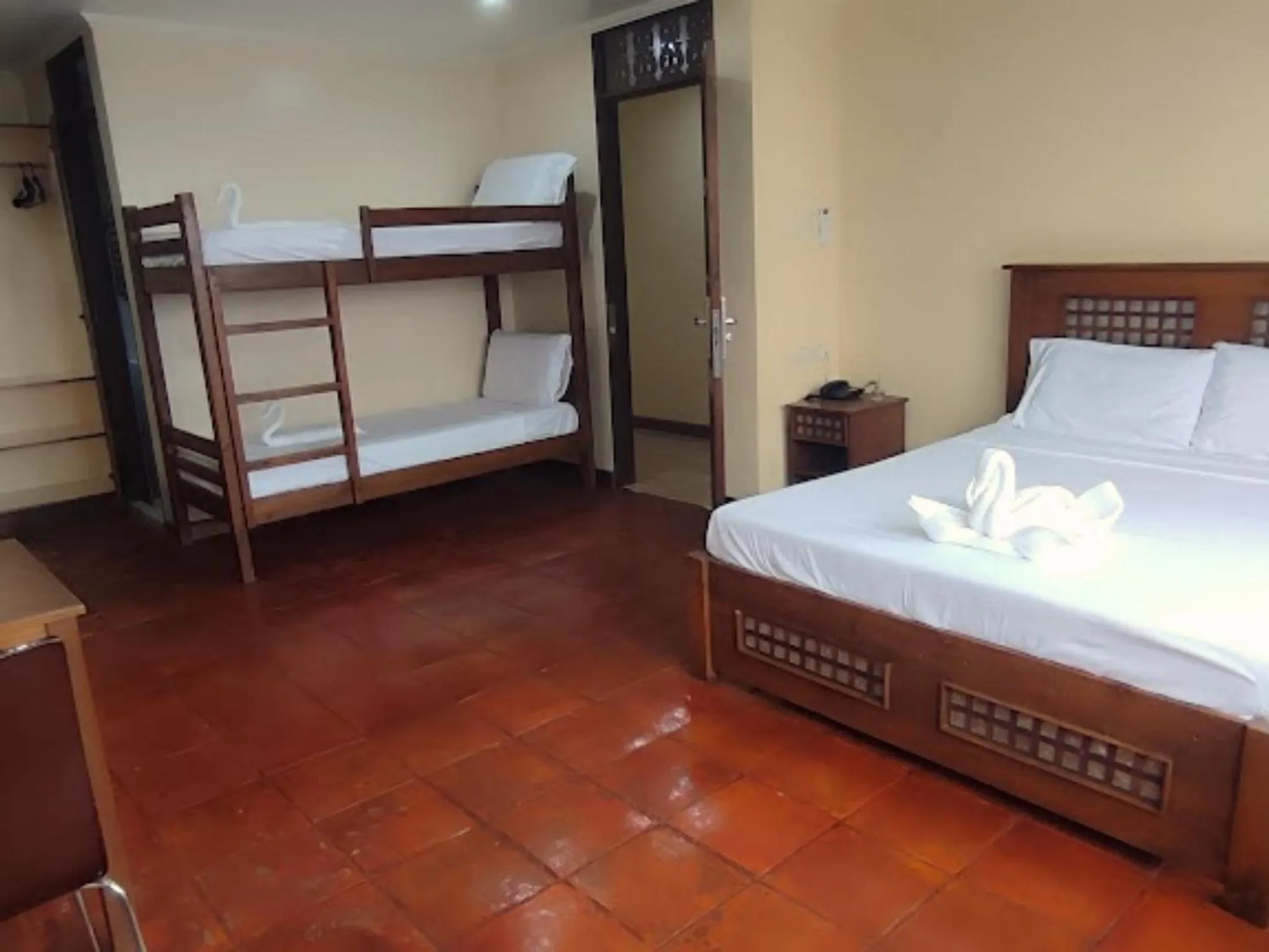 Bed in Makabata Guesthouse & Cafe