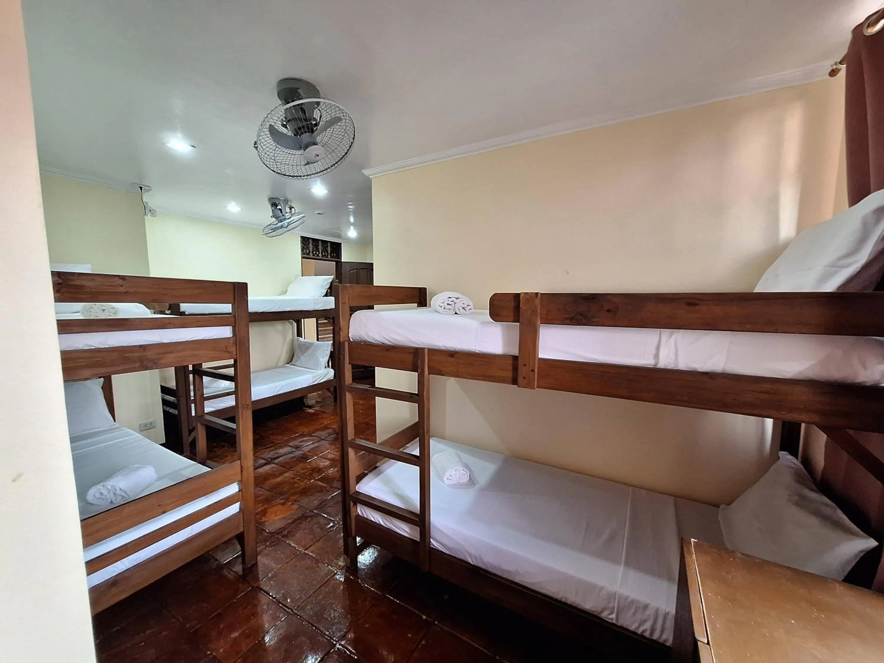 Bed in Makabata Guesthouse & Cafe