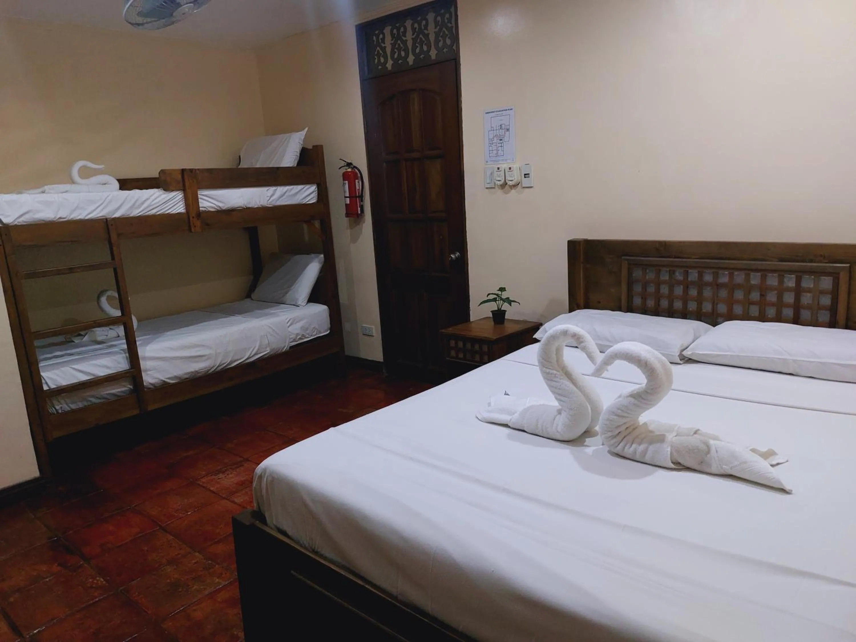 Bed in Makabata Guesthouse & Cafe