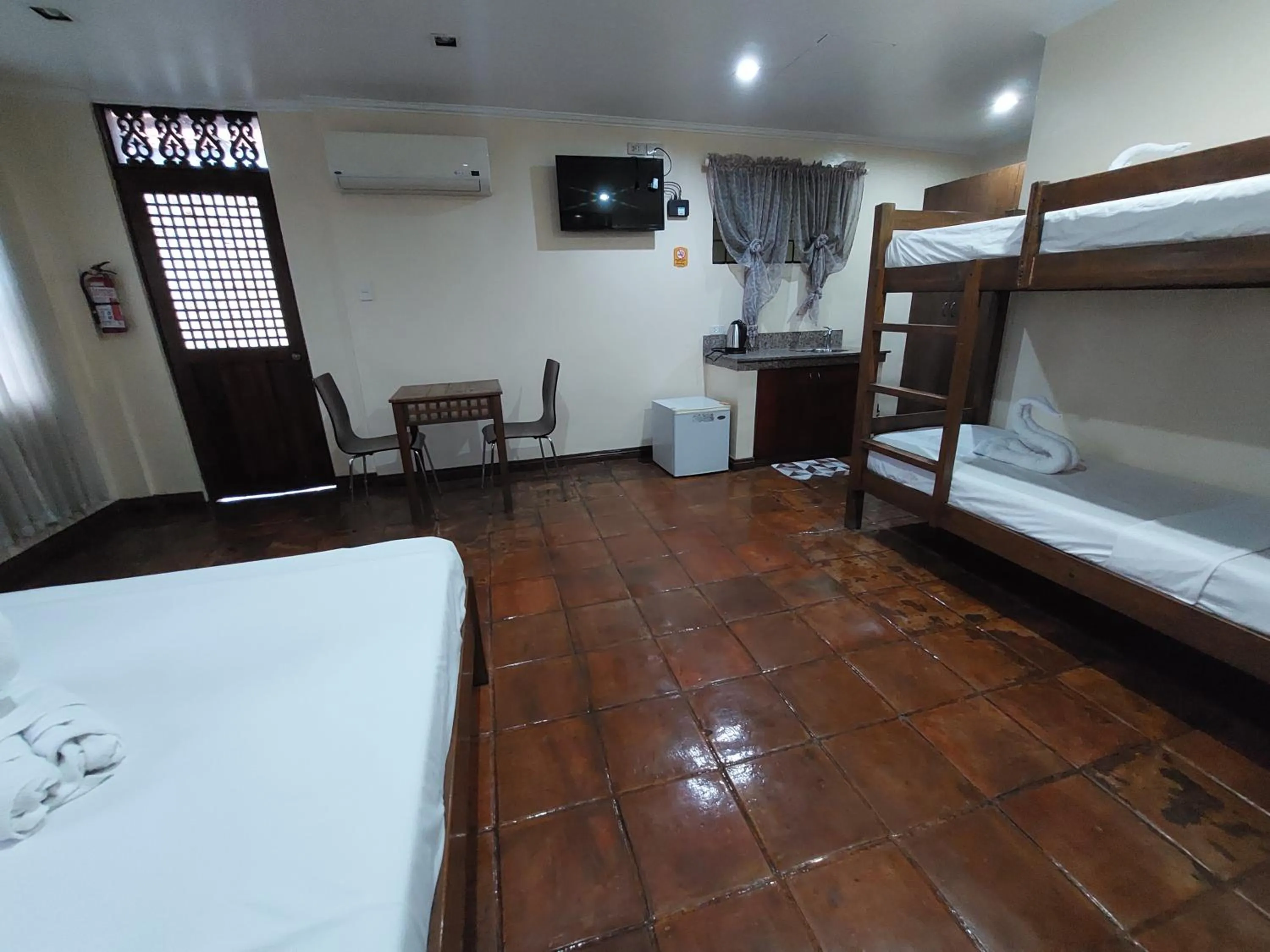 Bed in Makabata Guesthouse & Cafe