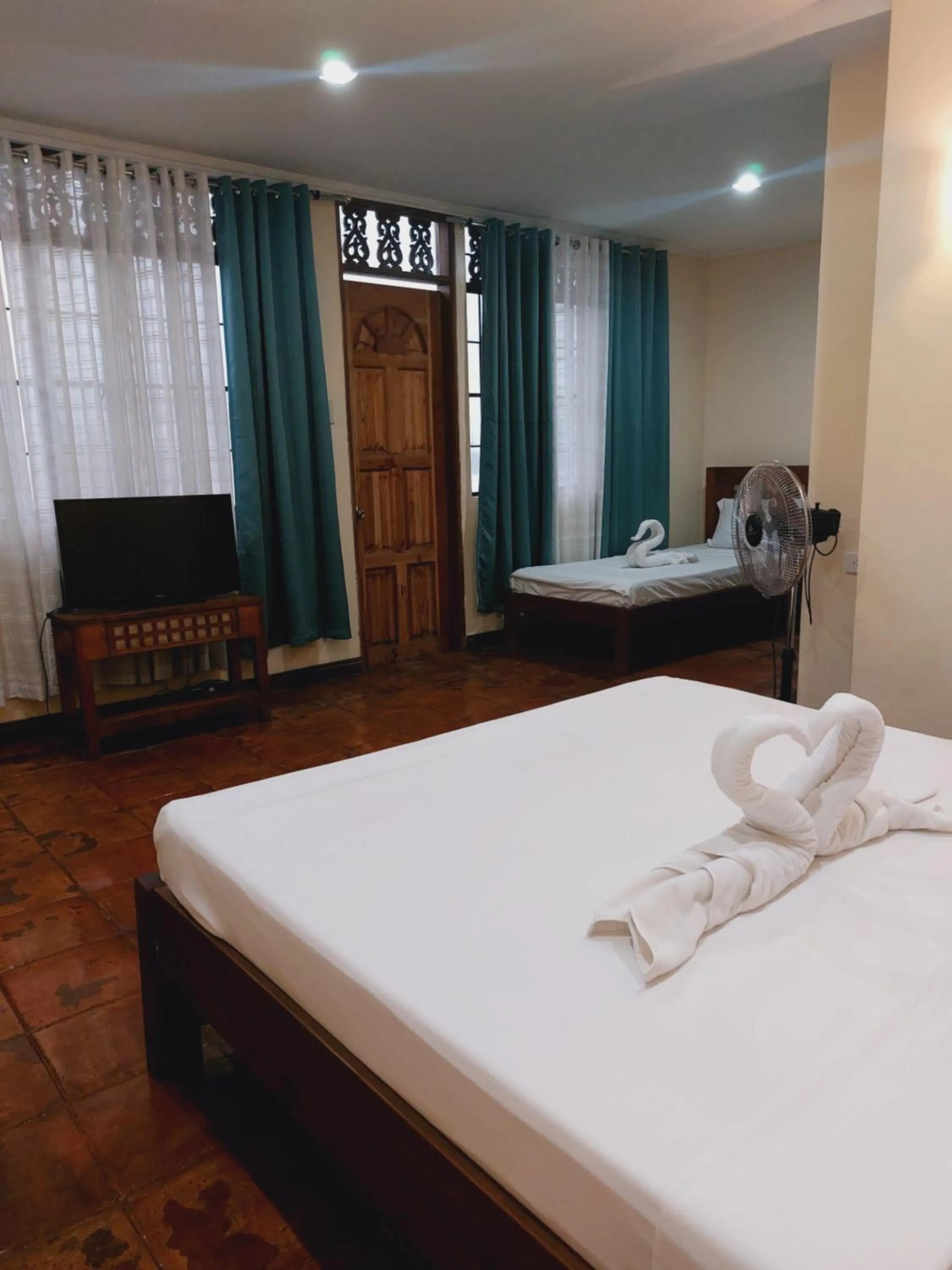 Bed in Makabata Guesthouse & Cafe