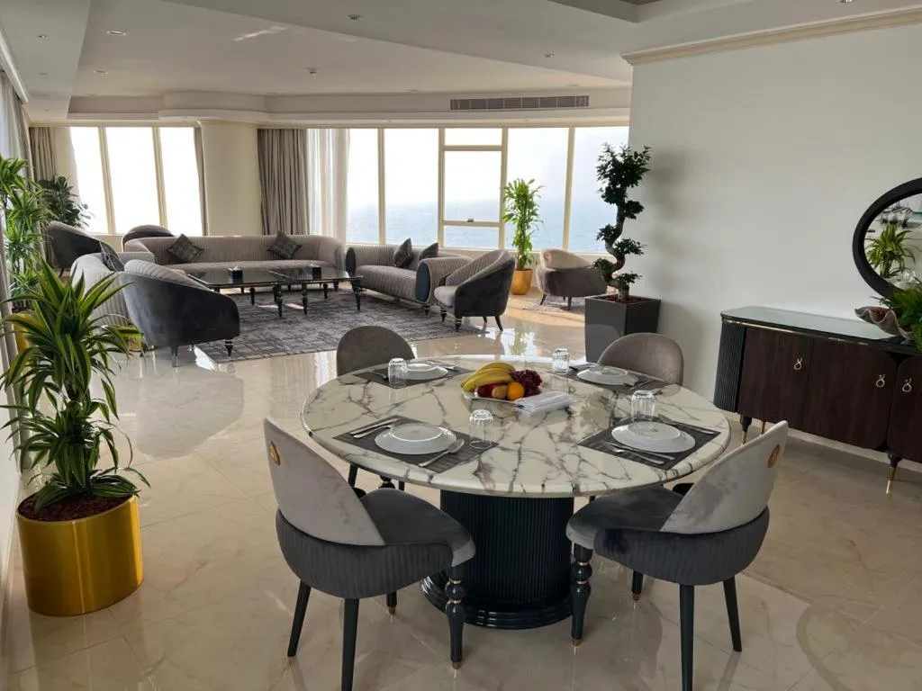 Seafront Luxury Suites Jeddah Corniche