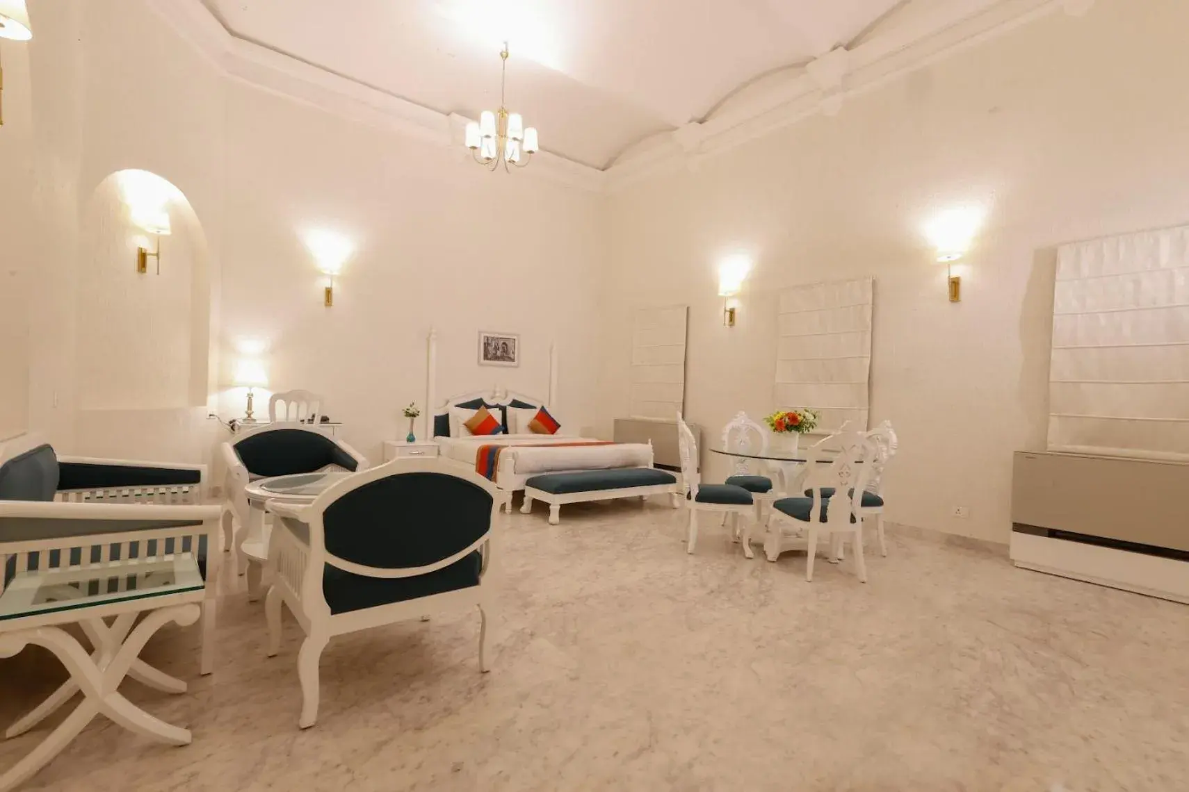 Photo of the whole room in Saroja Heritage, Varanasi Photo of the whole room in Saroja Heritage, Varanasi