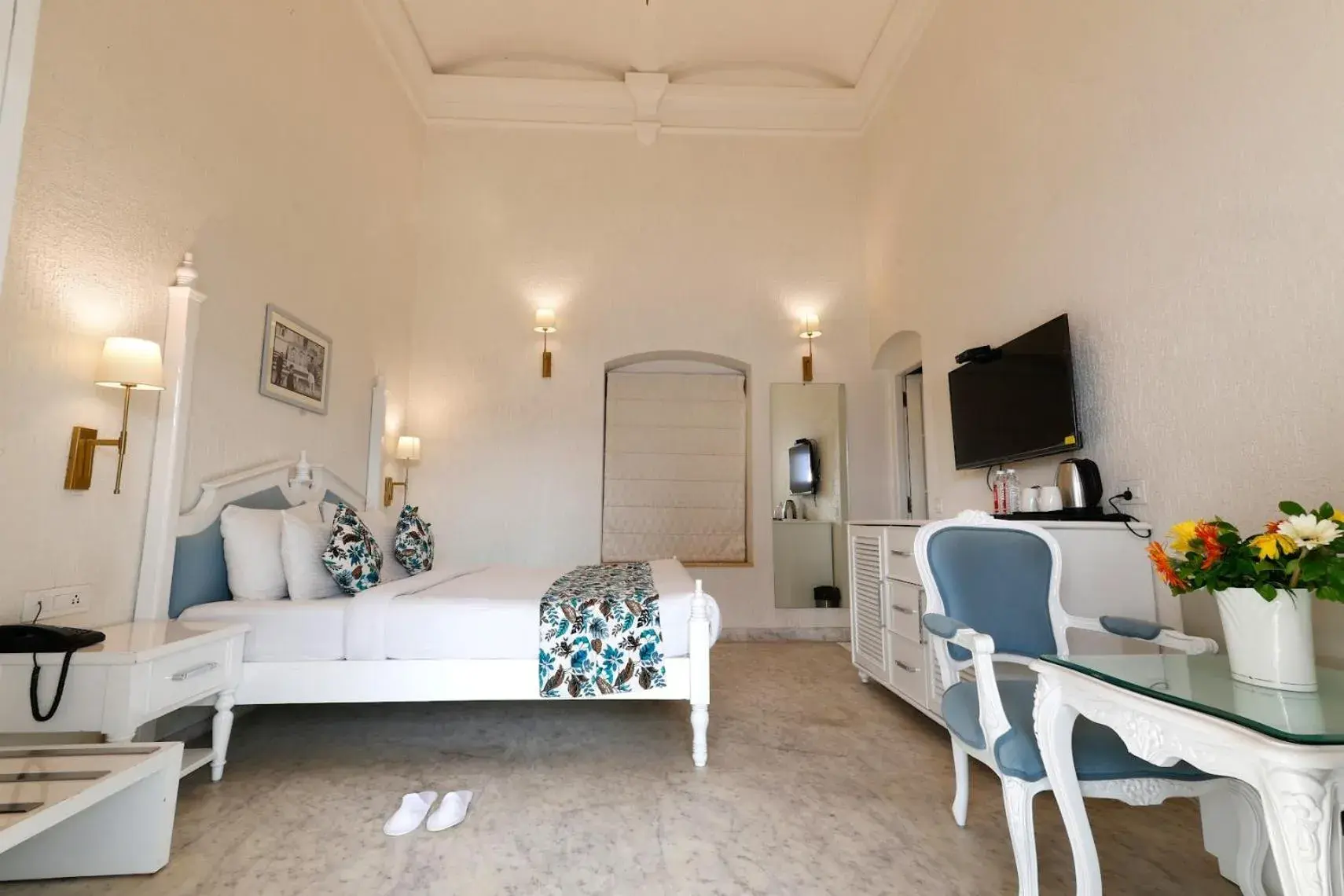 Photo of the whole room in Saroja Heritage, Varanasi Photo of the whole room in Saroja Heritage, Varanasi