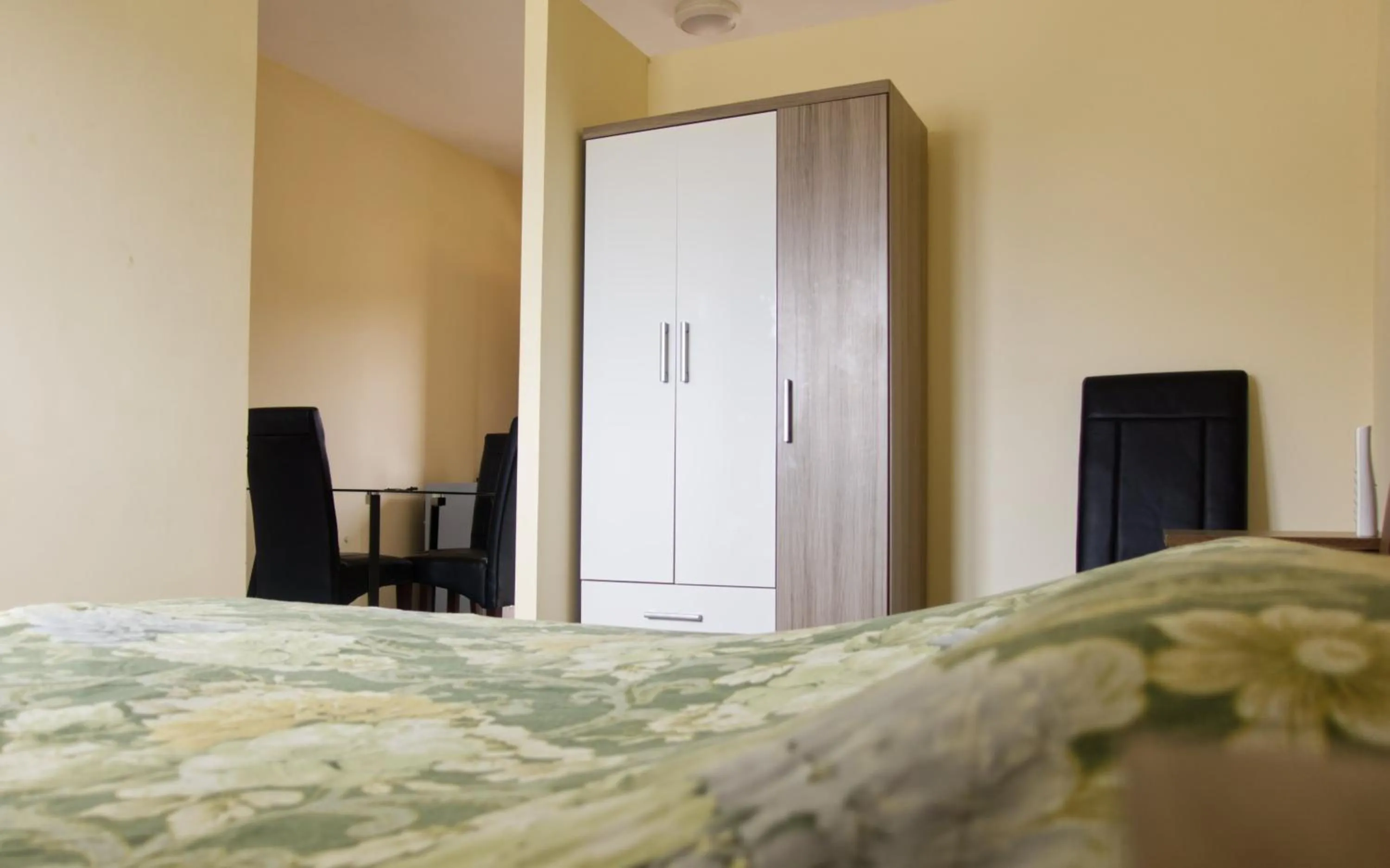 Living room, Bed in Praia Capital Residence Aparthotel