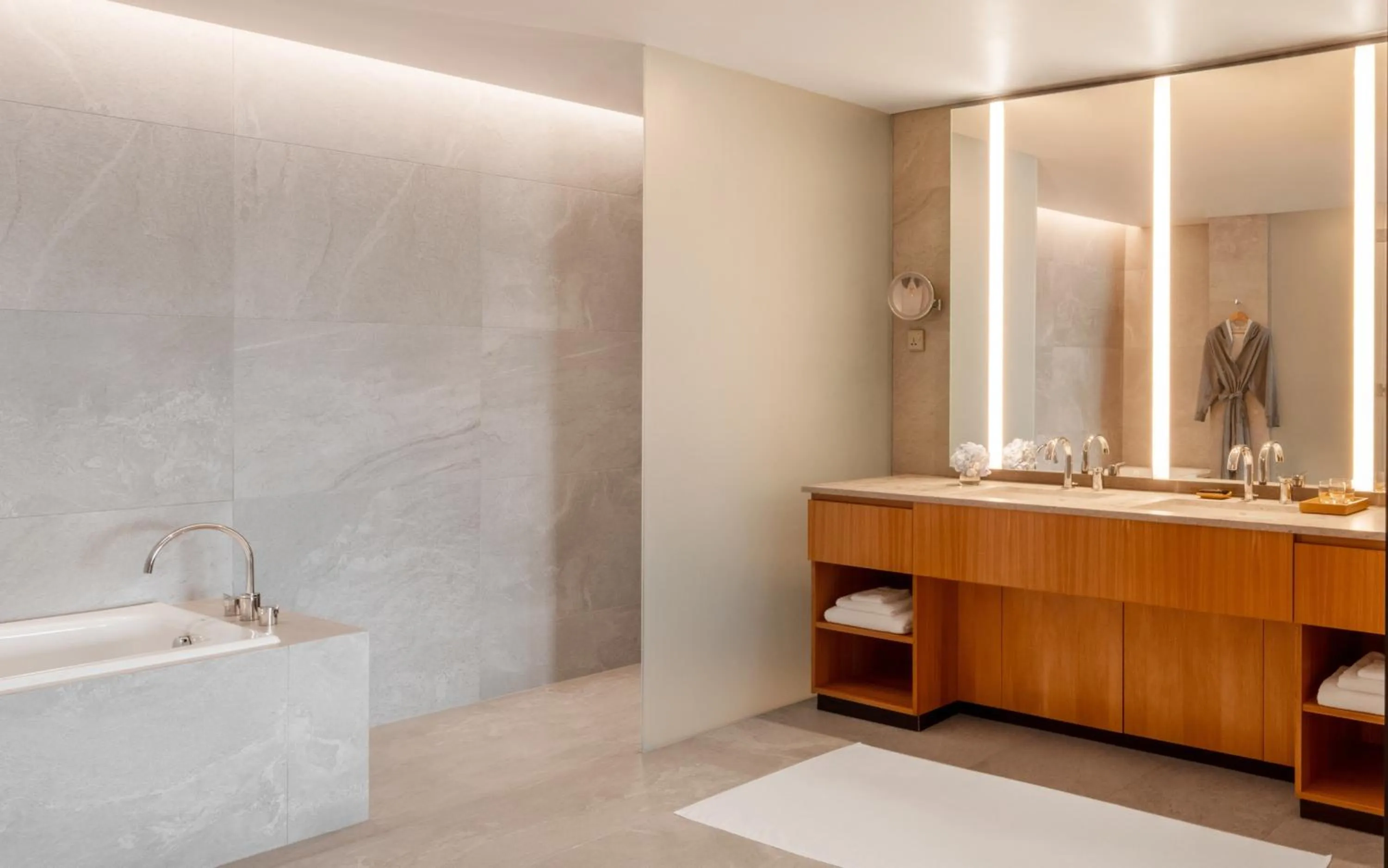 Shower in Hyatt Centric Kota Kinabalu