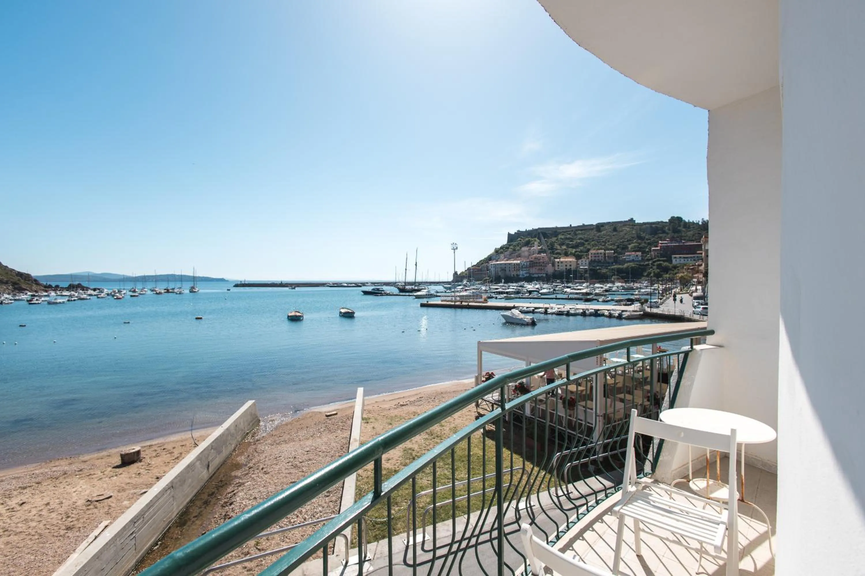 Nearby landmark in Bi Hotel