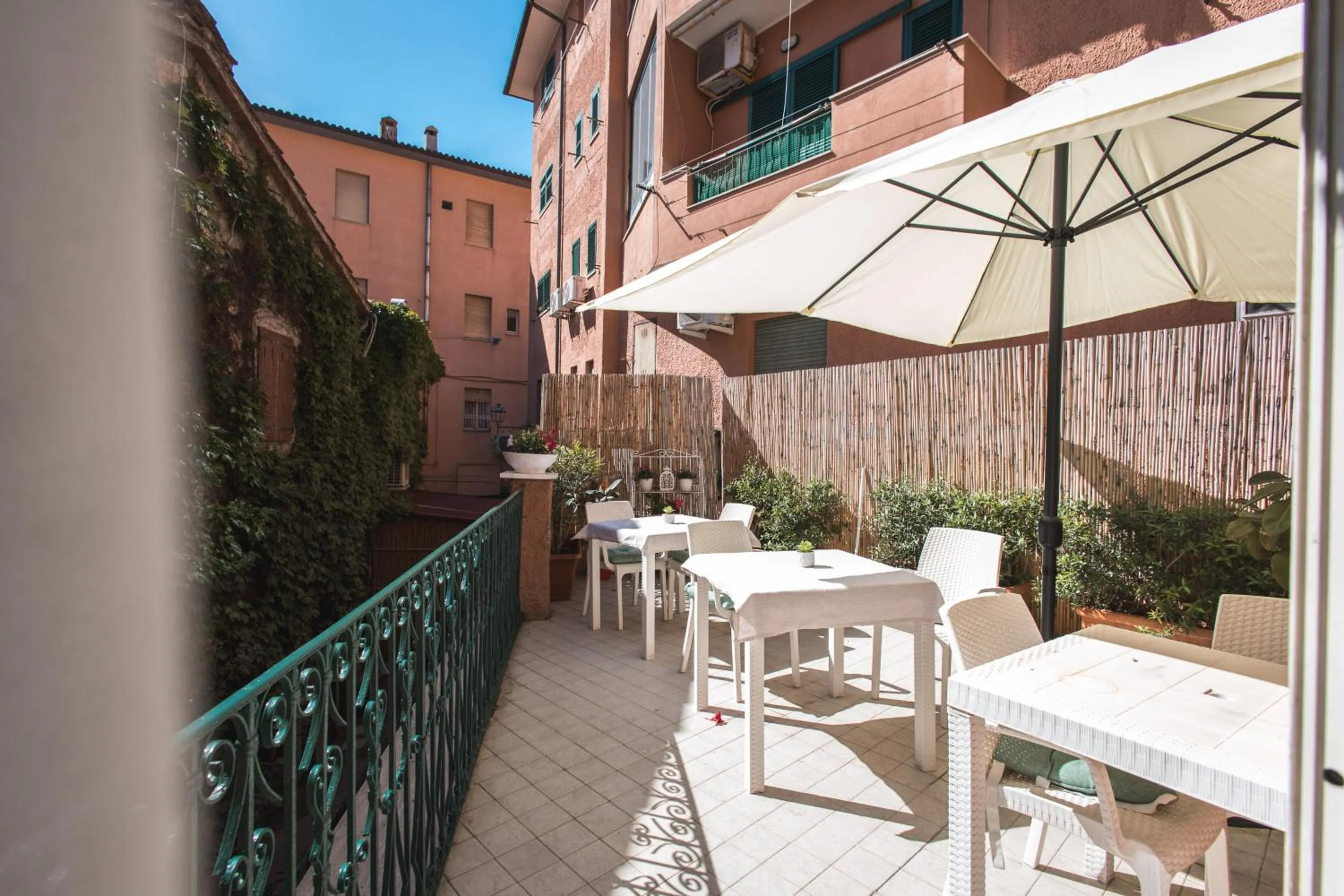 Balcony/Terrace in Bi Hotel