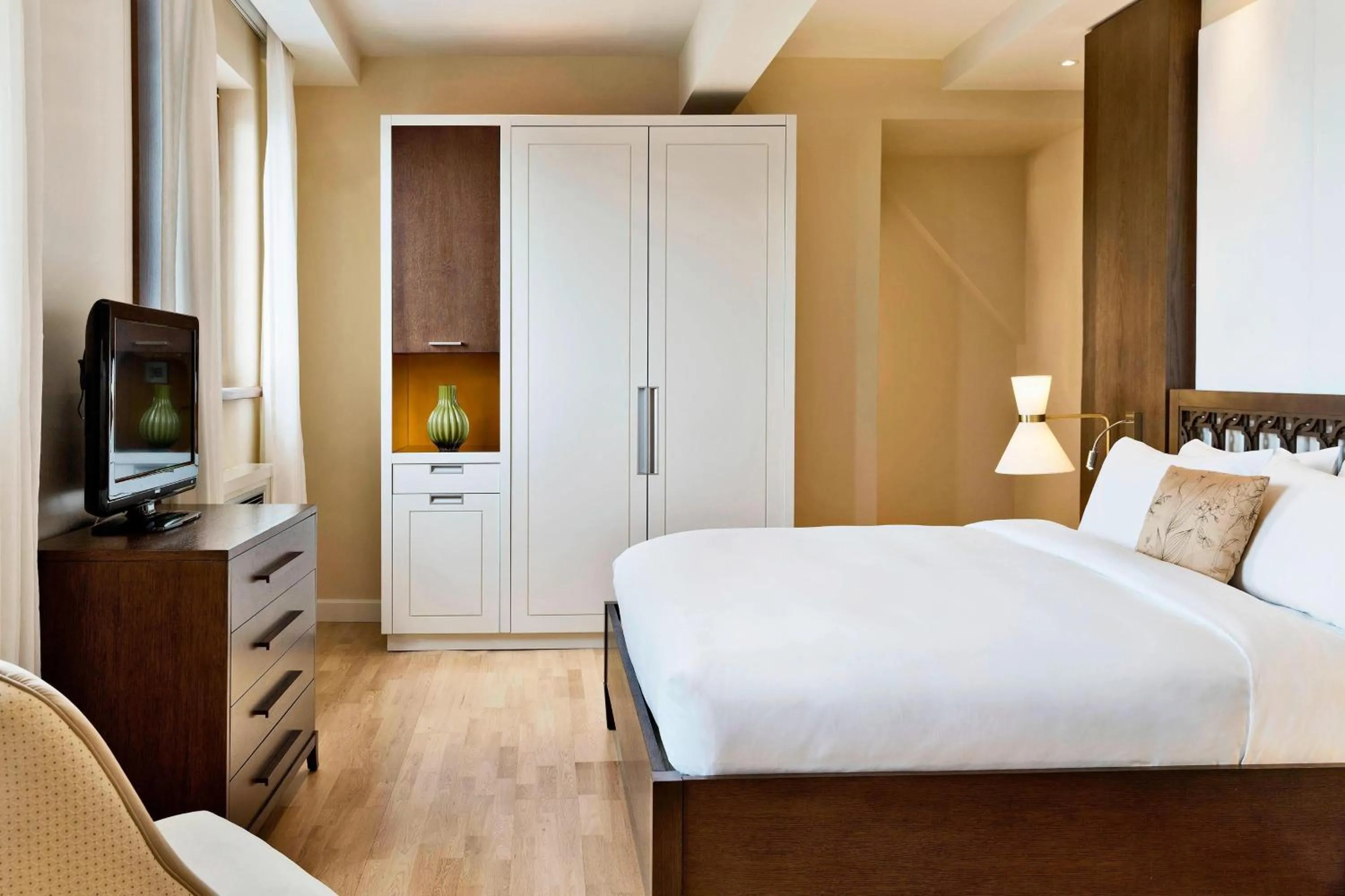 Bedroom, Bed in Renaissance Tuscany Il Ciocco Resort & Spa