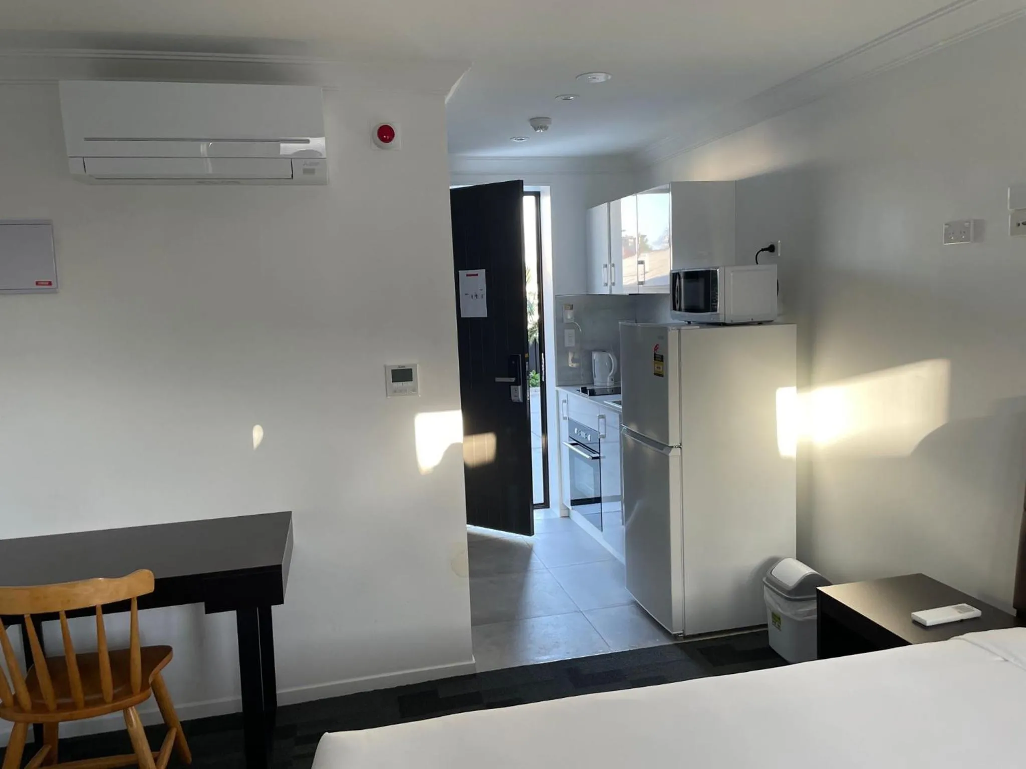 Kitchen or kitchenette in Krishna Motel - Newly Built in Papakura