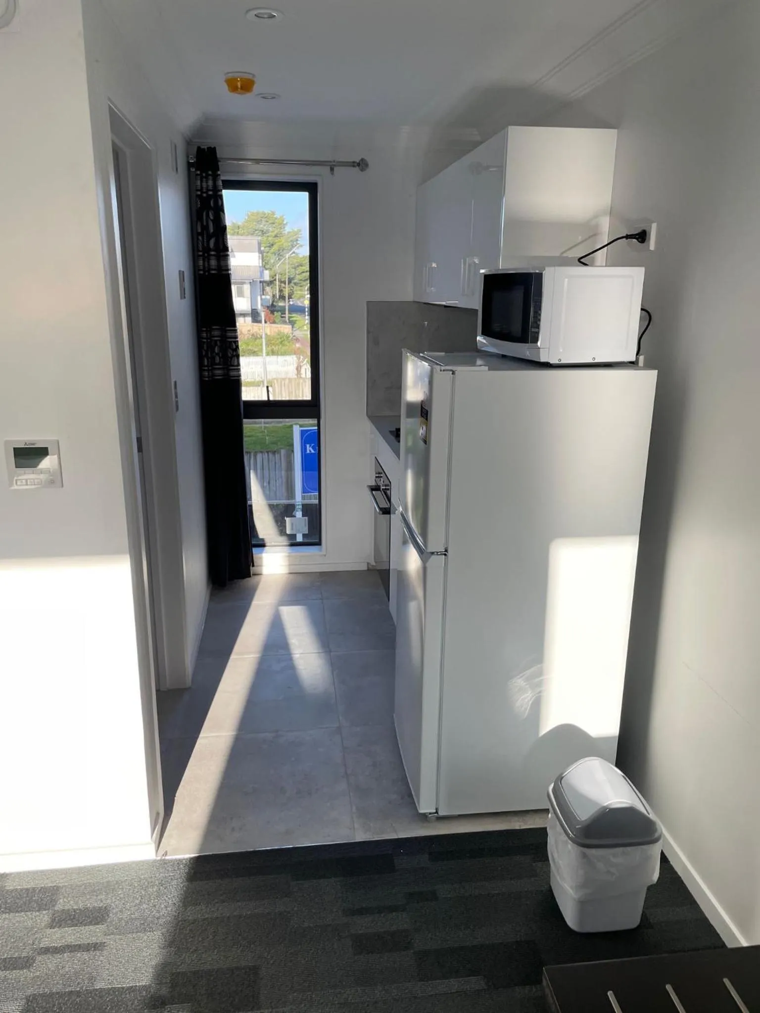 Kitchen or kitchenette in Krishna Motel - Newly Built in Papakura