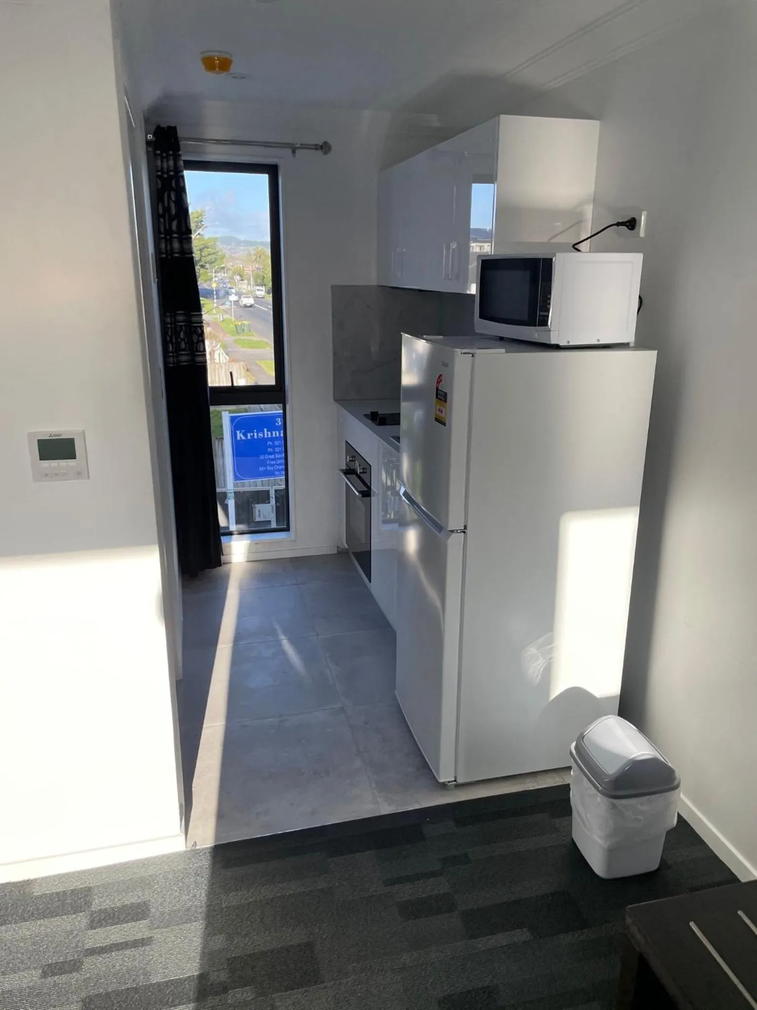 Kitchen or kitchenette in Krishna Motel - Newly Built in Papakura