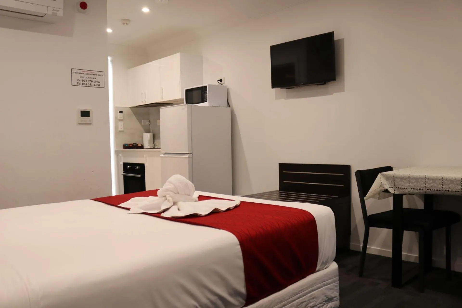 Bed in Krishna Motel - Newly Built in Papakura