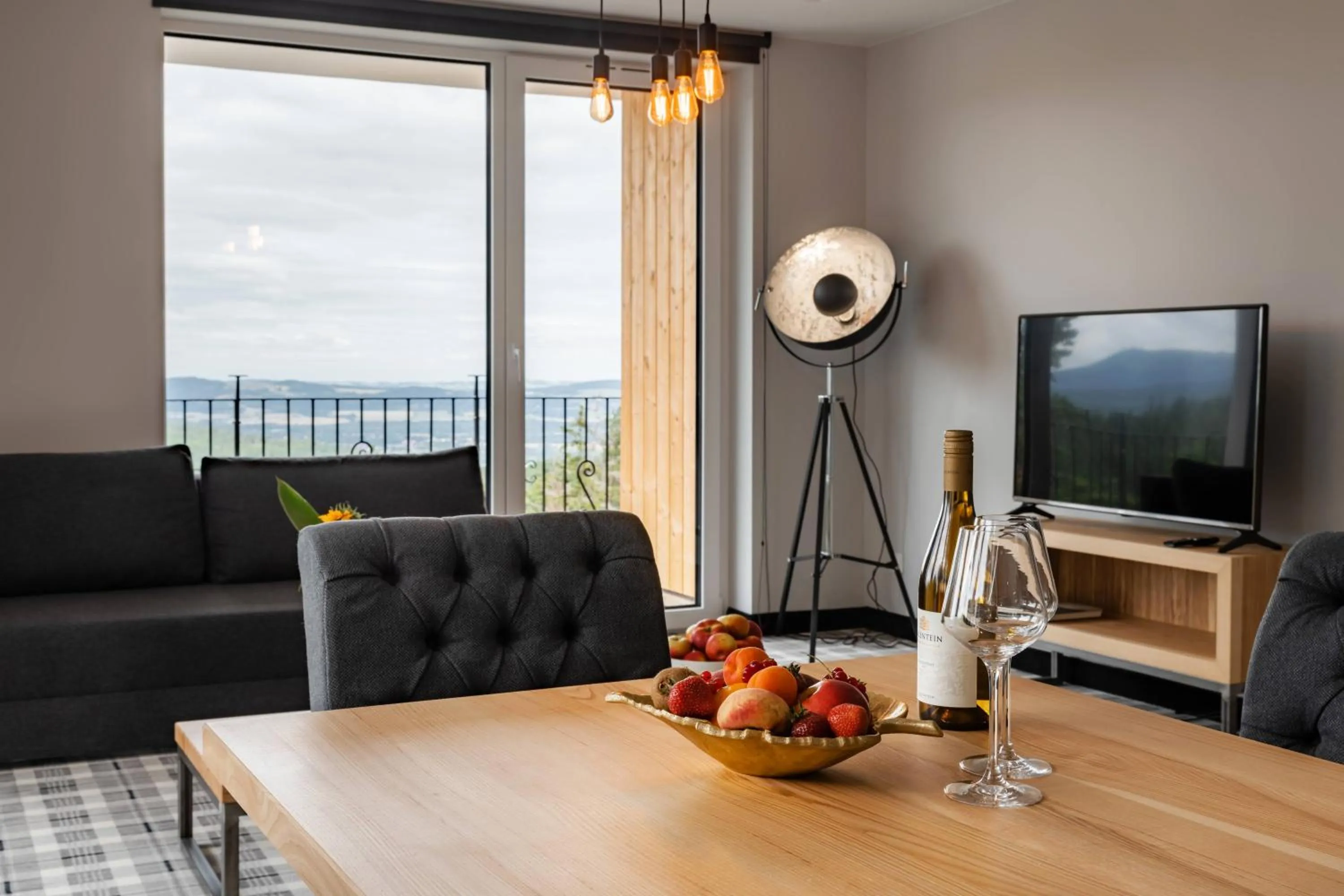 Communal lounge/ TV room in Kazalnica Family&Conference Resort