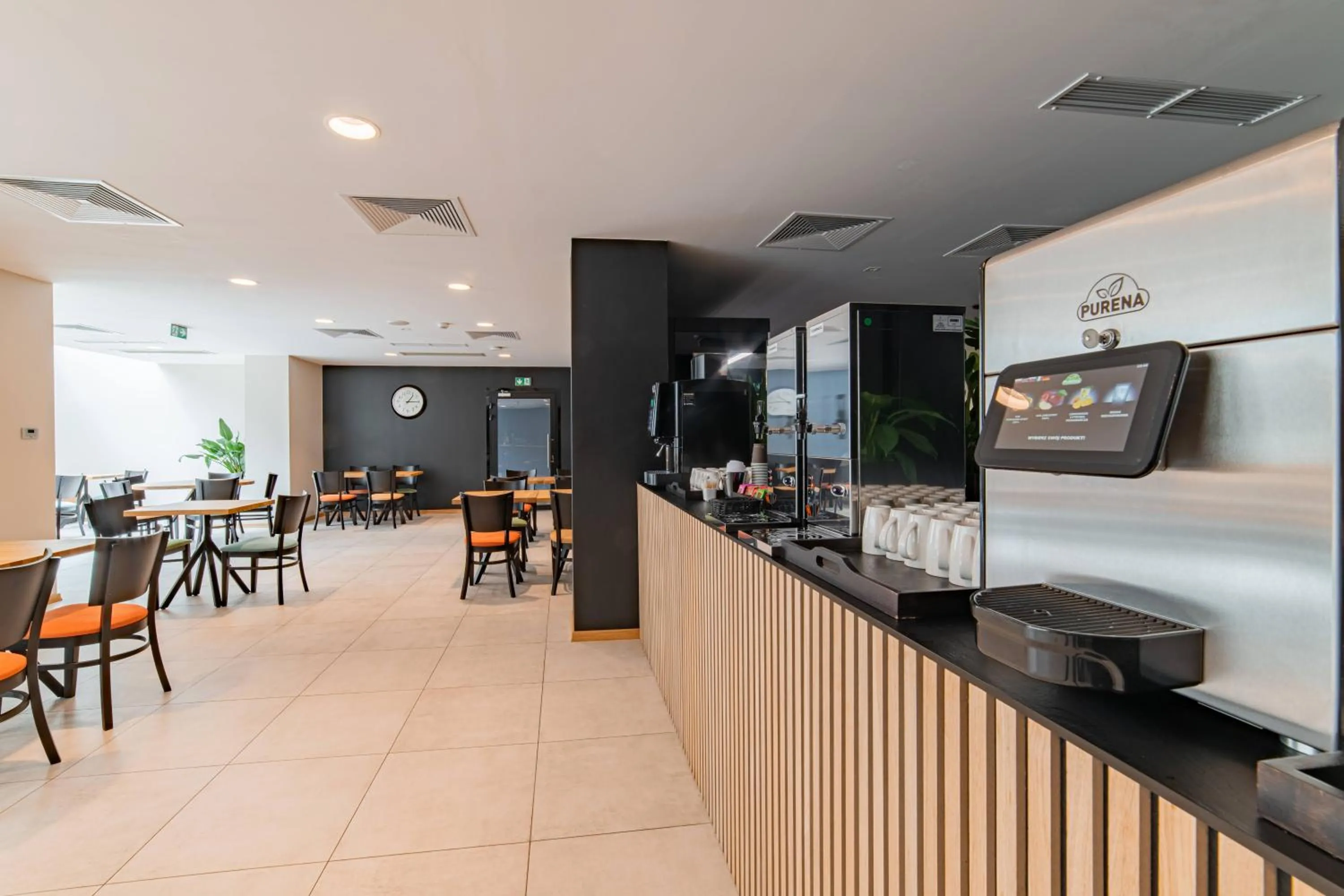 Restaurant/places to eat in Kazalnica Family&Conference Resort