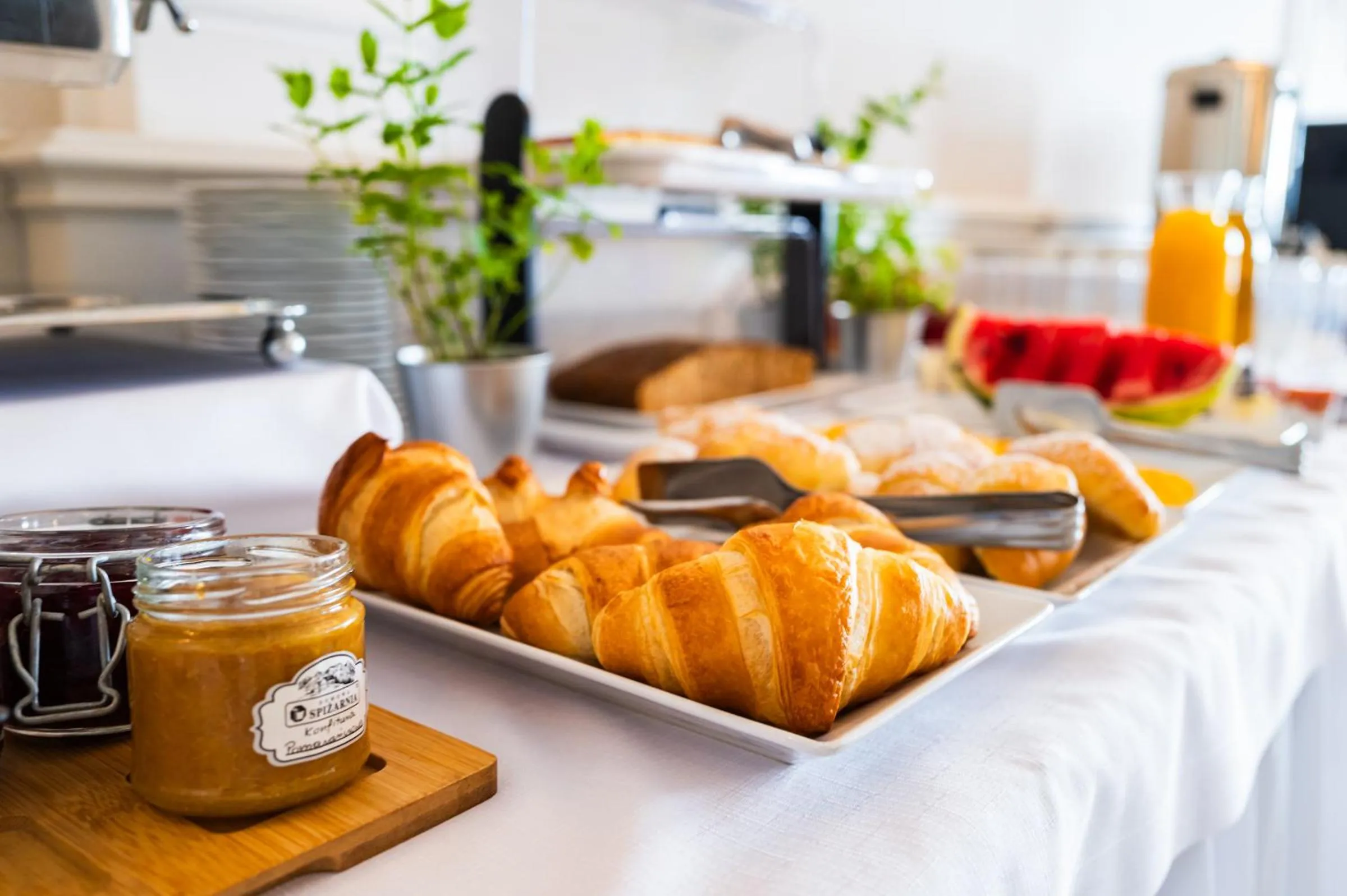 Buffet breakfast in Hotel Duo Spa