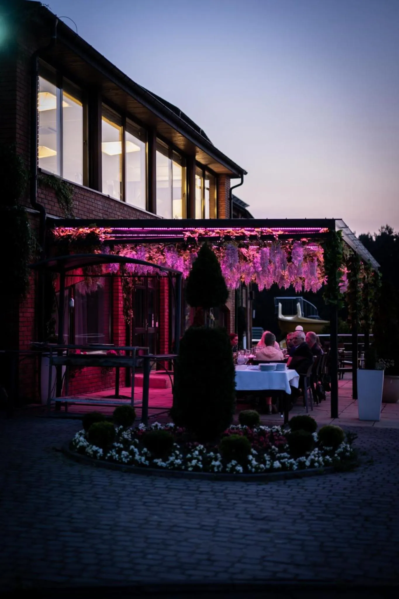 Property building in Hotel Duo Spa