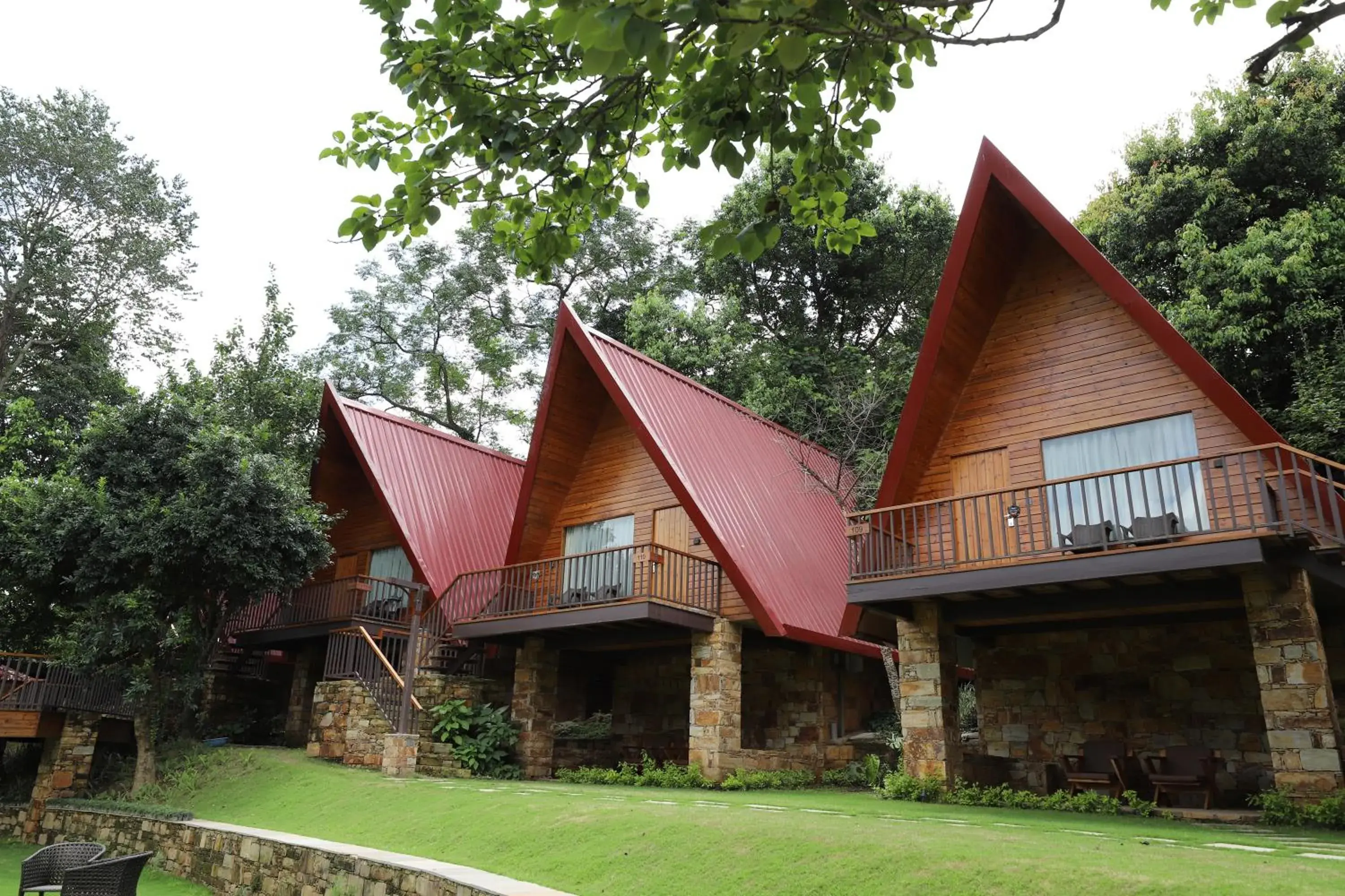 Property building in The Pear Orchard By Countryside Property building in The Pear Orchard By Countryside