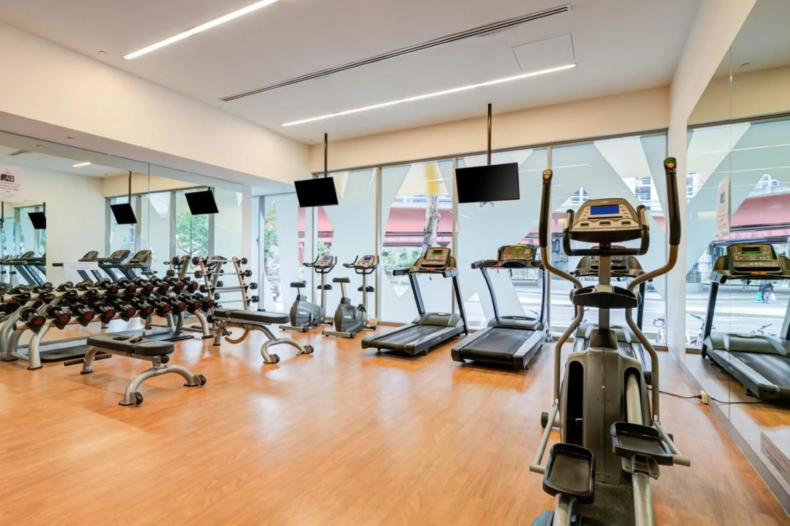 Fitness centre/facilities in Mega Style Apartments Mainpoint