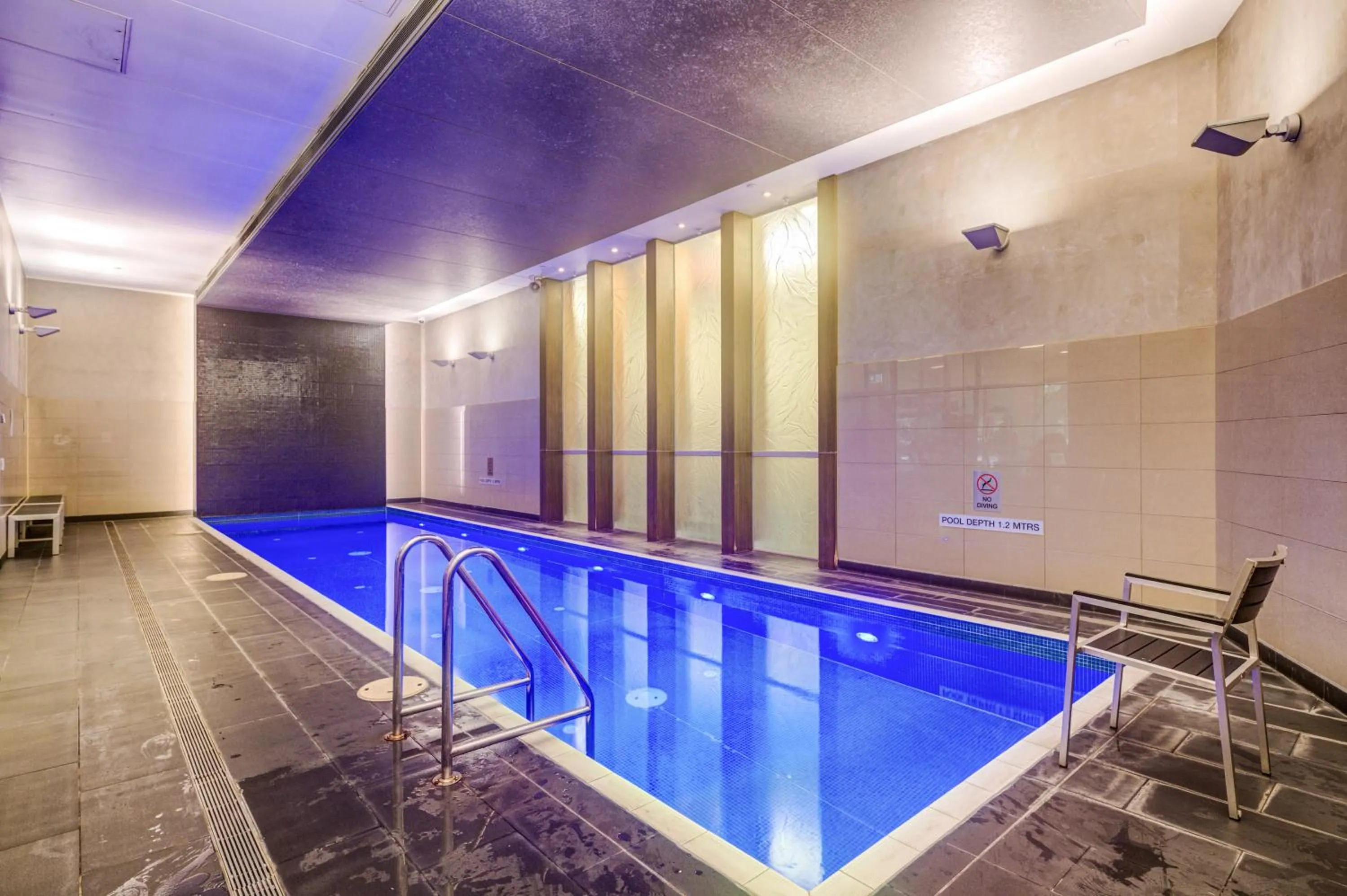Swimming pool in Mega Style Apartments Mainpoint