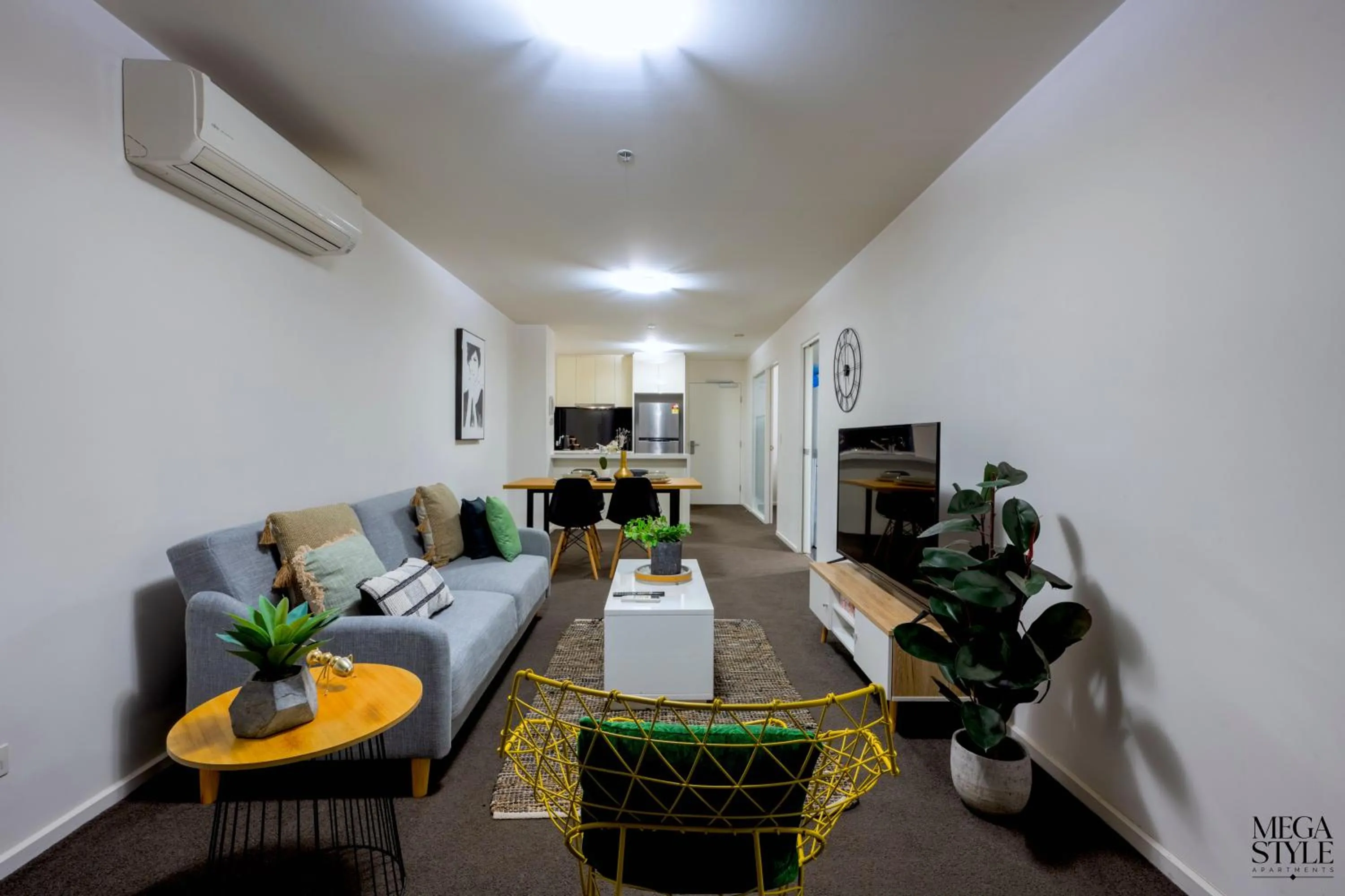TV and multimedia in Mega Style Apartments Mainpoint