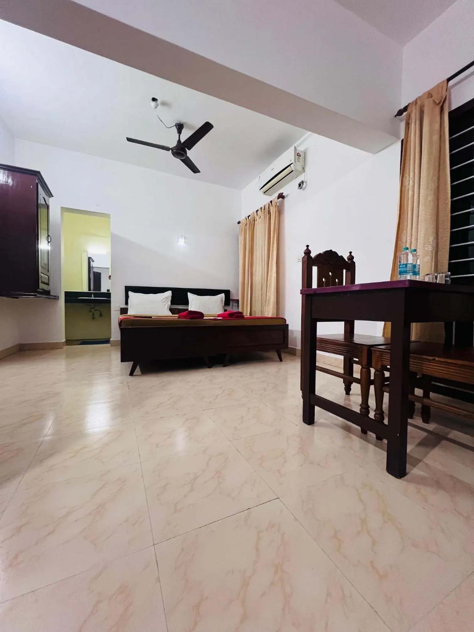 Hotel Sunday - Townhouse Club Airport Trivandrum