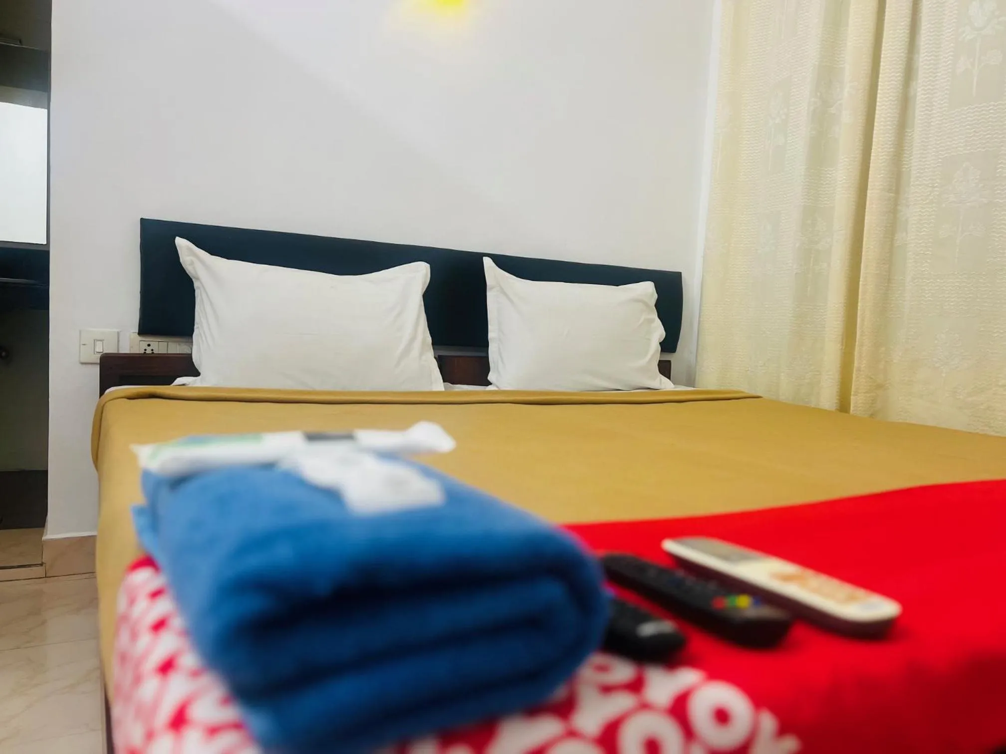 Bed in Hotel Sunday - Townhouse Club Airport Trivandrum