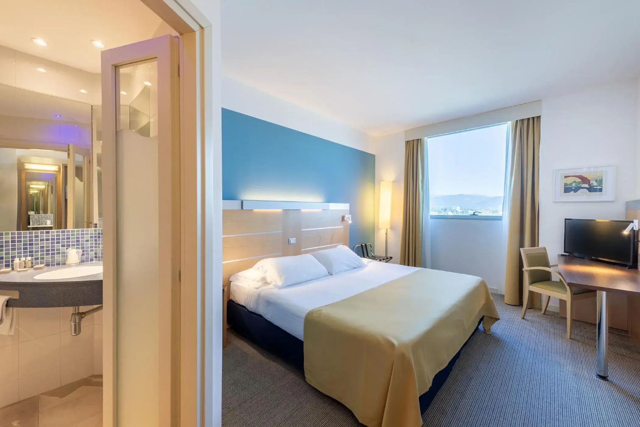 Standard Queen Room - single occupancy in Meditur Hotel Udine Nord Standard Queen Room - single occupancy in Meditur Hotel Udine Nord