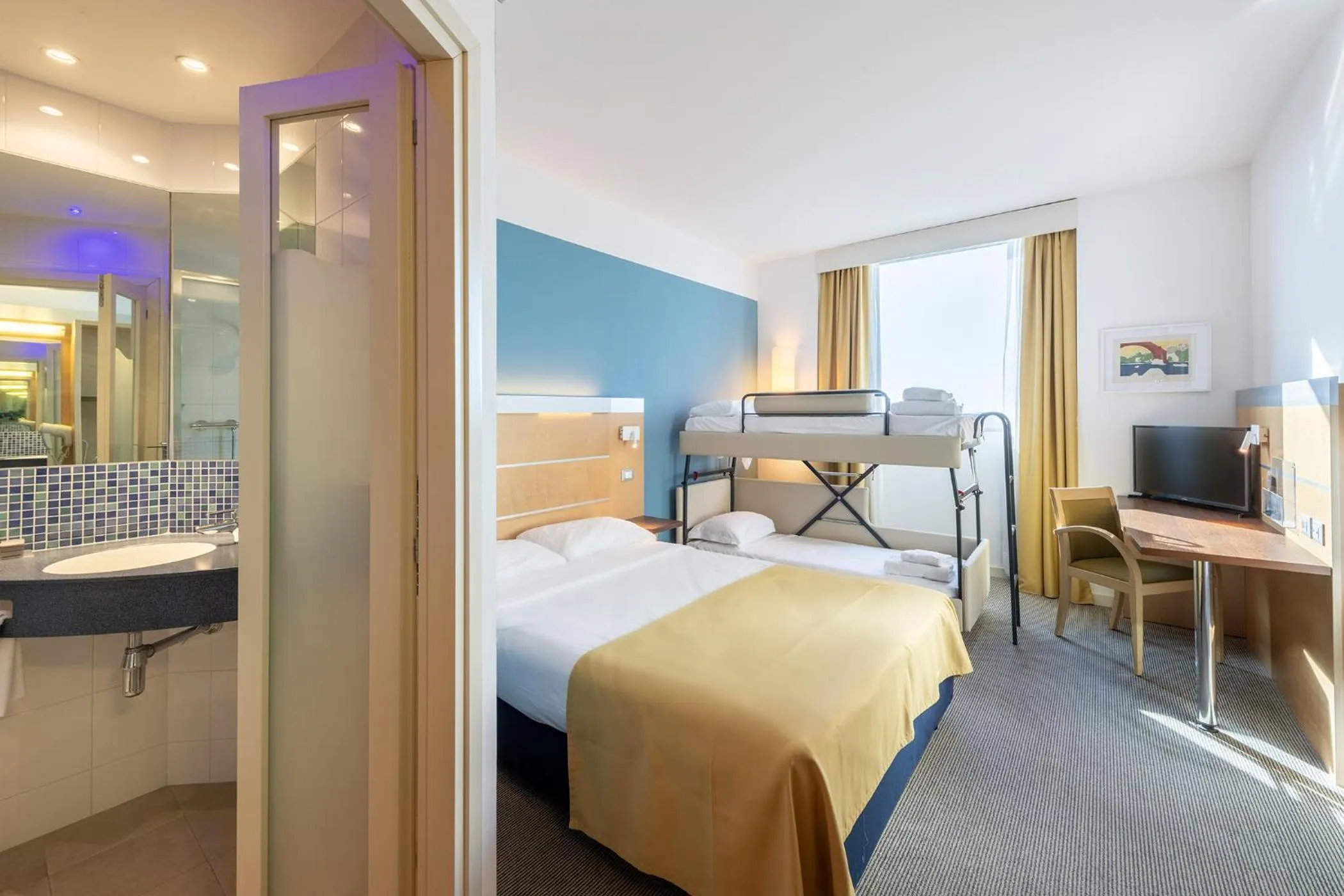 Photo of the whole room, Bed in Meditur Hotel Udine Nord