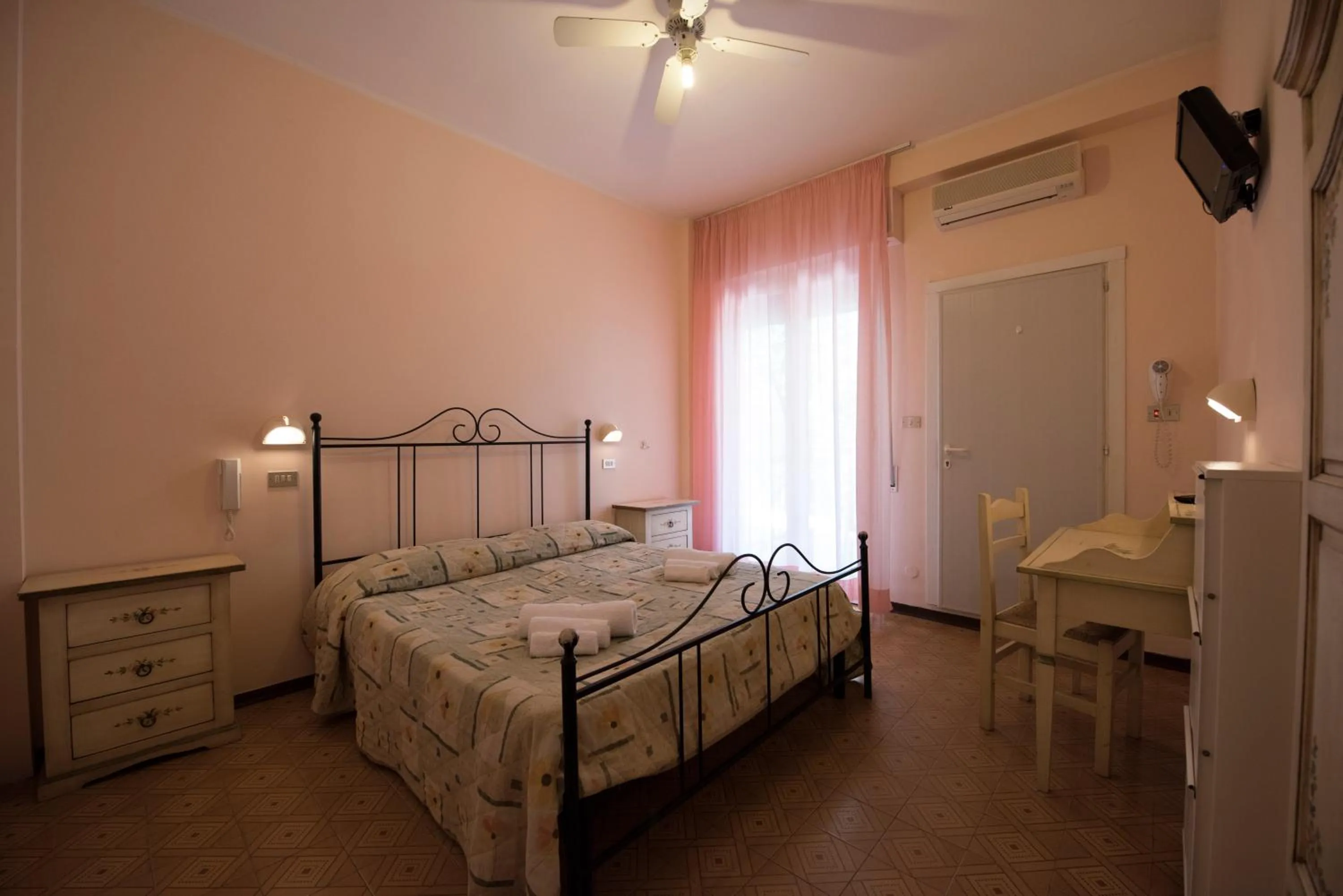 Bedroom, Bed in Hotel Settebello B&B