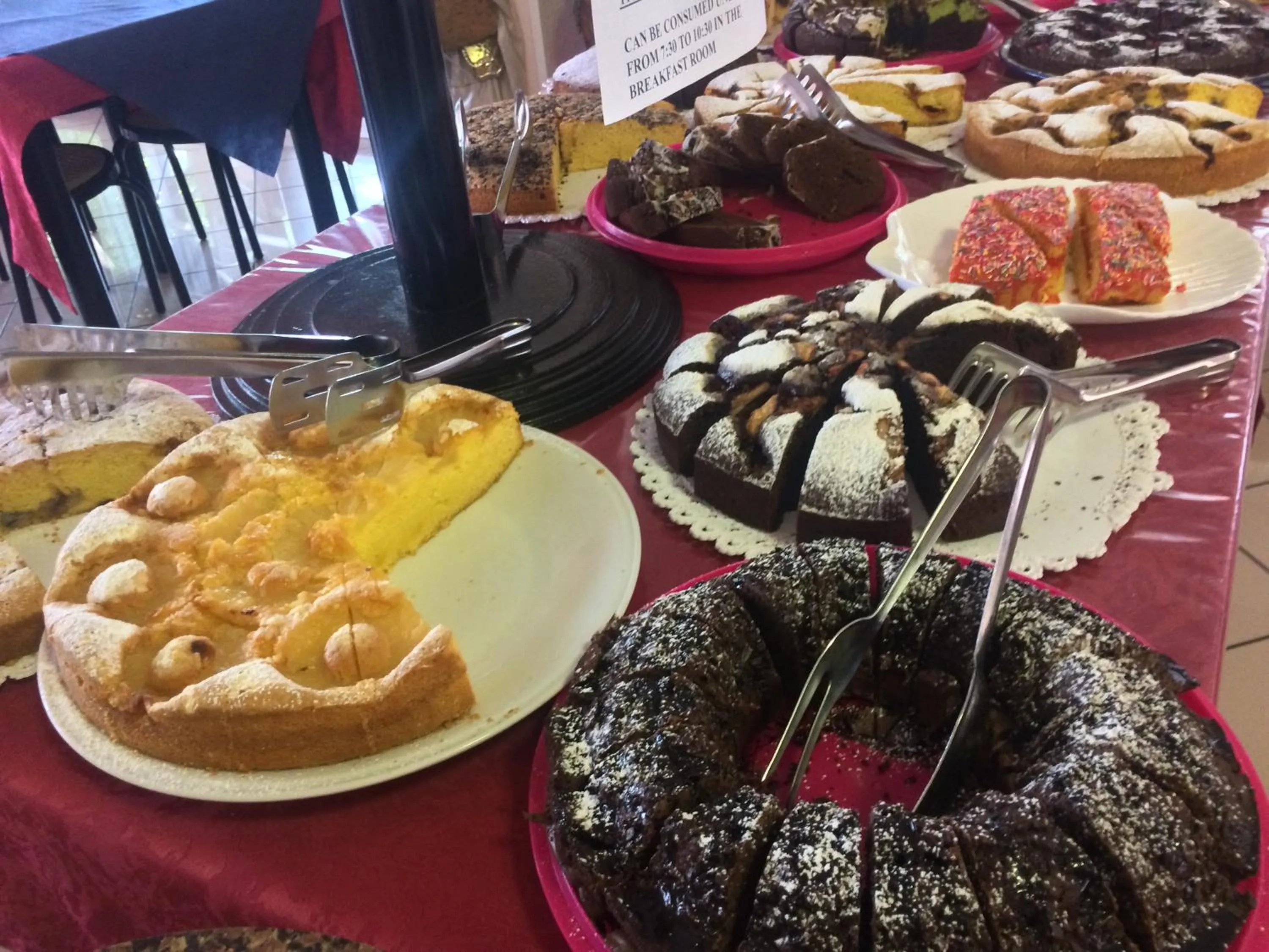 Buffet breakfast in Hotel Settebello B&B