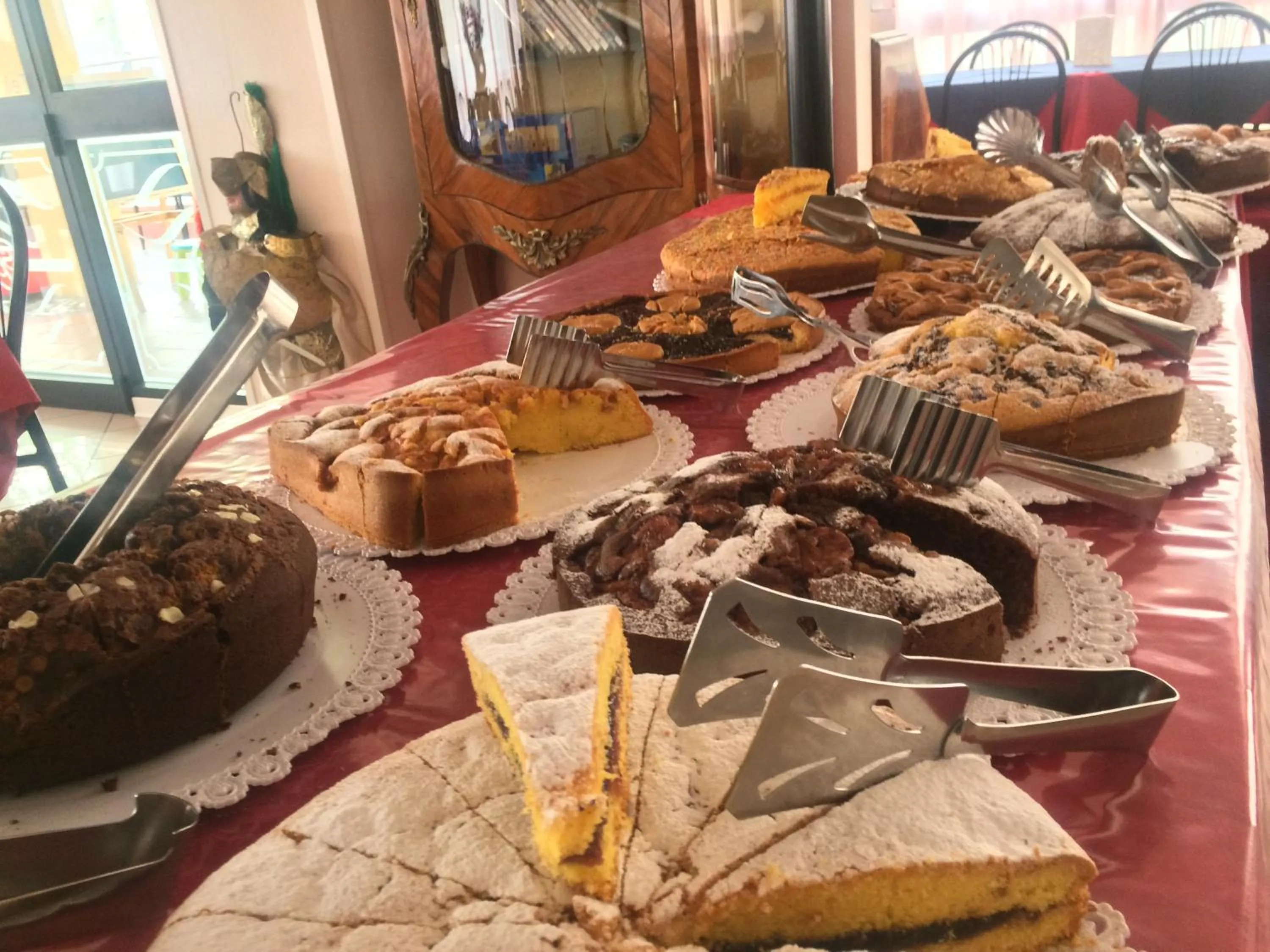 Buffet breakfast in Hotel Settebello B&B