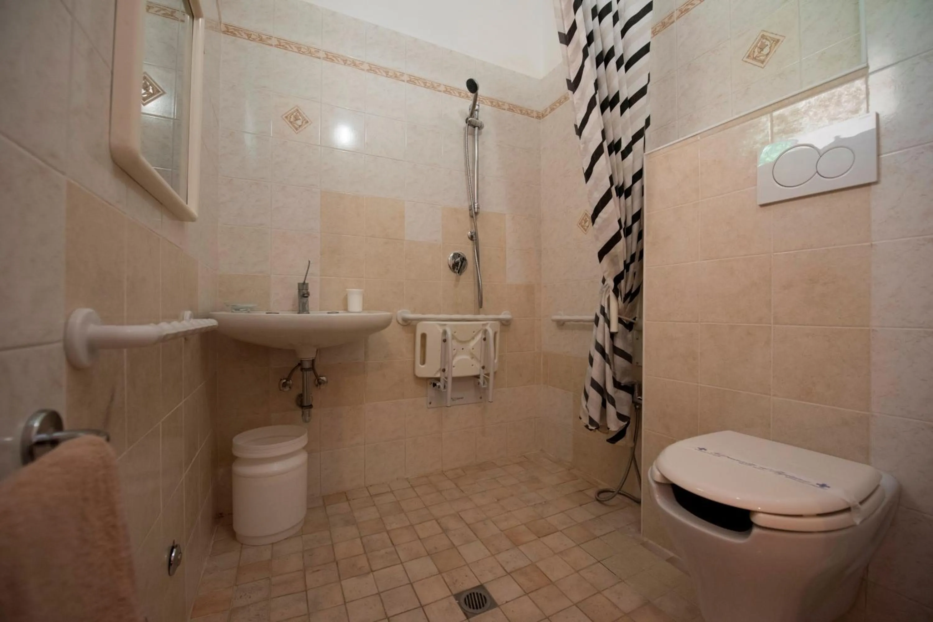 Bathroom in Hotel Settebello B&B