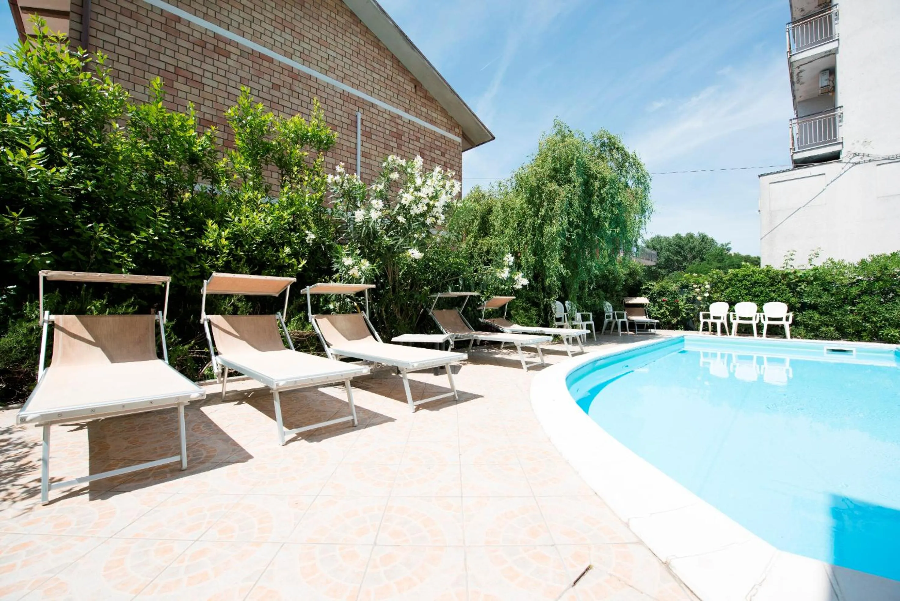 Swimming pool in Hotel Settebello B&B