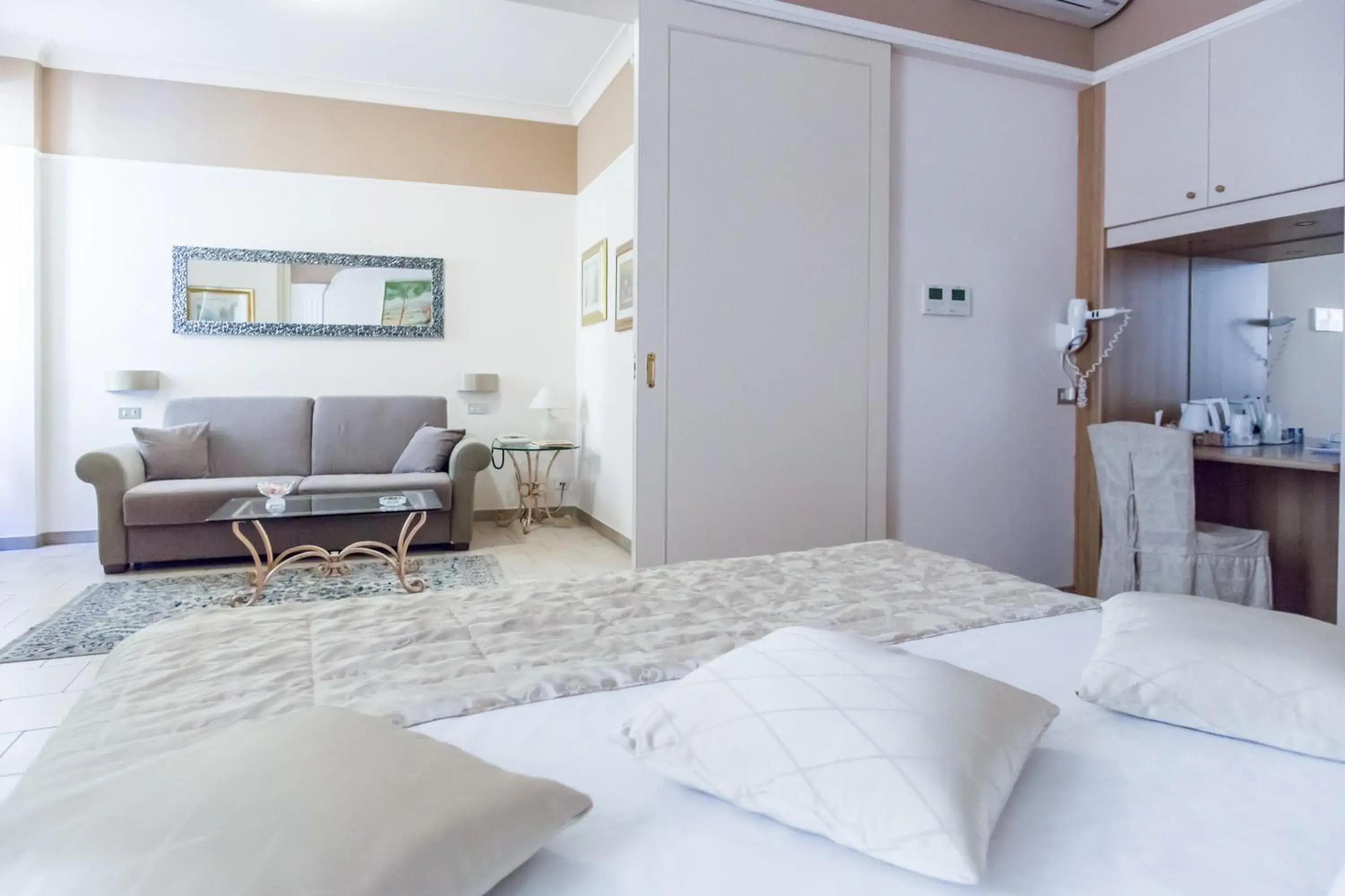 Photo of the whole room, Bed in Best Western Hotel Libertà Photo of the whole room, Bed in Best Western Hotel Libertà