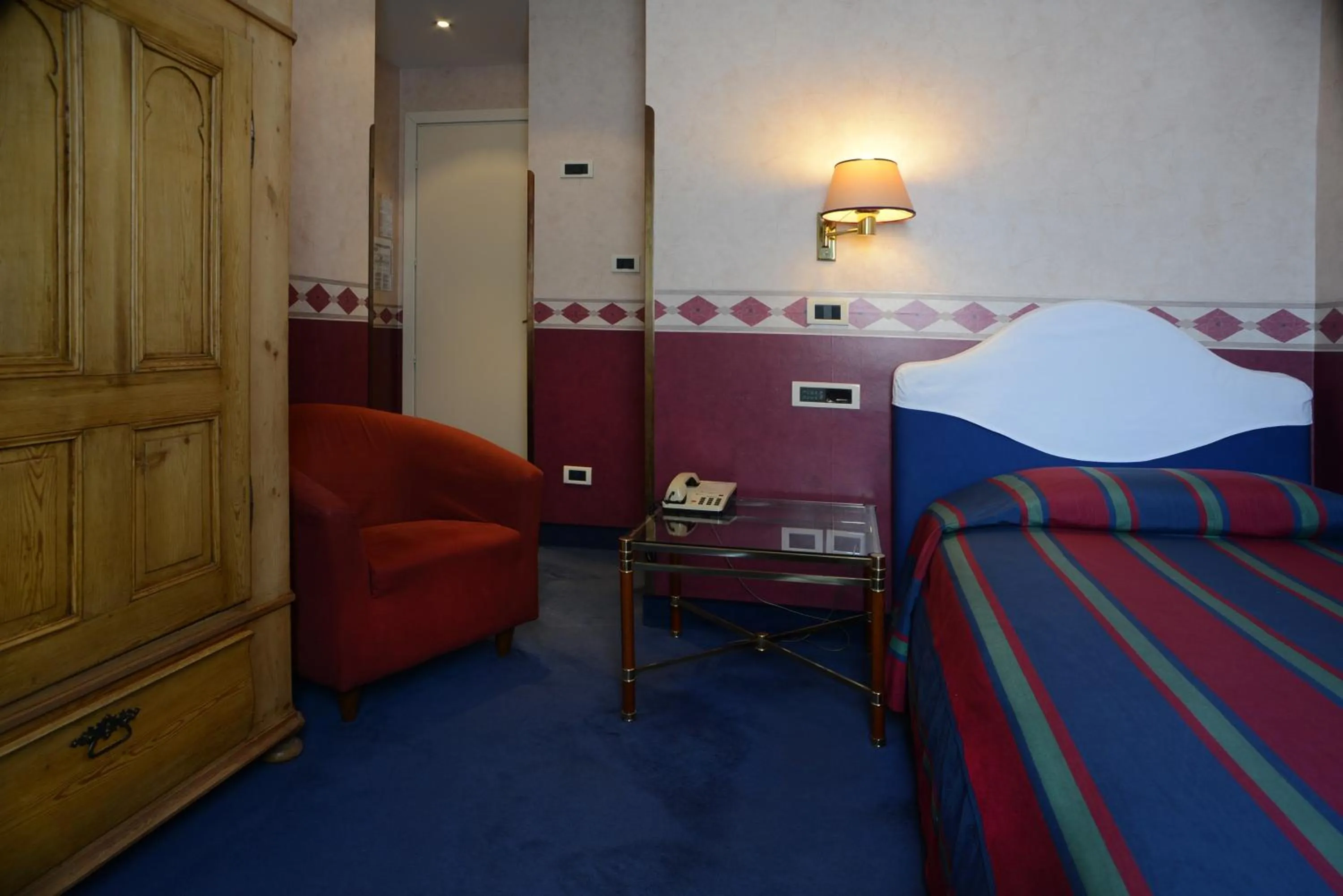 Bedroom, Bed in Hotel Colombia