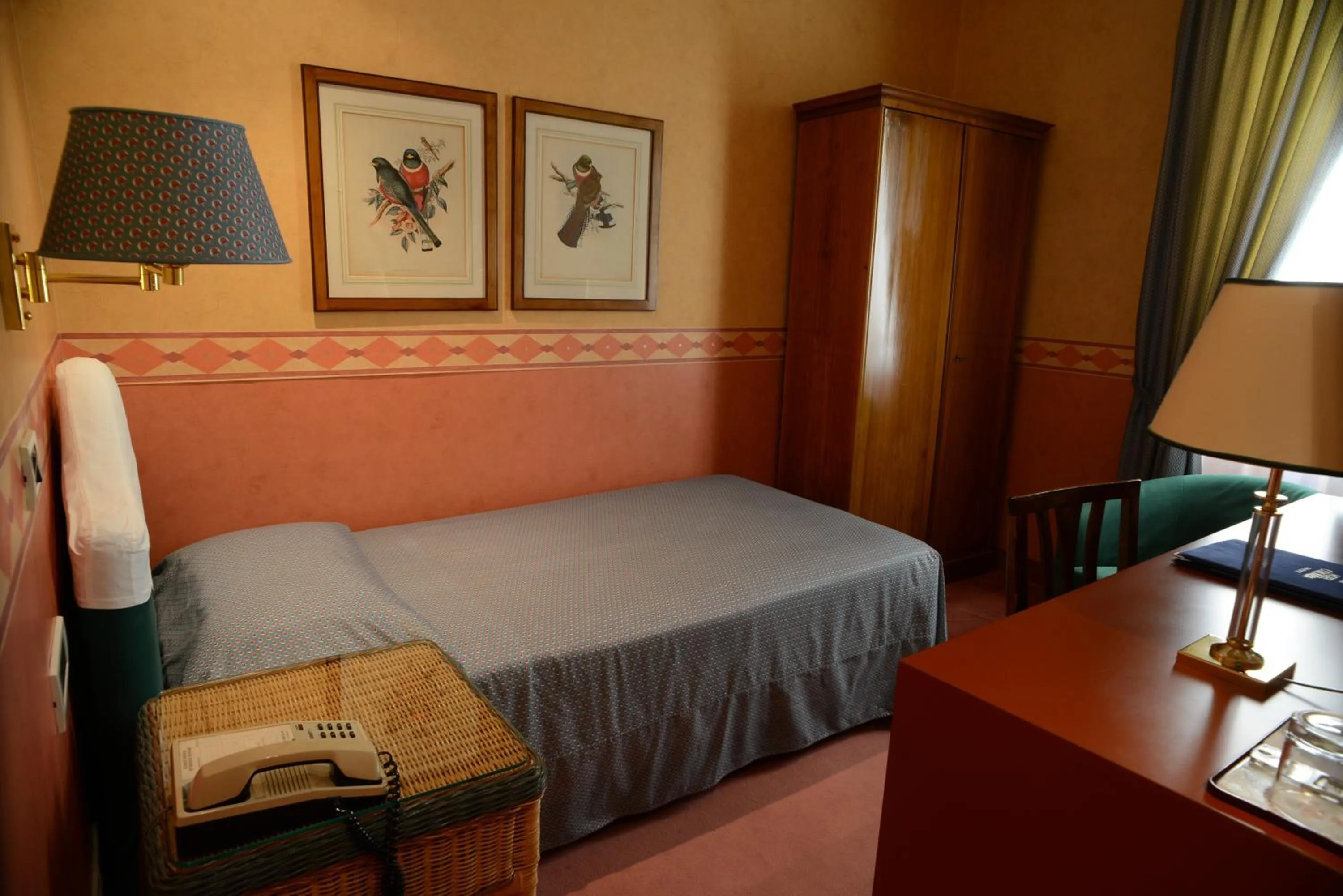 Bedroom, Bed in Hotel Colombia