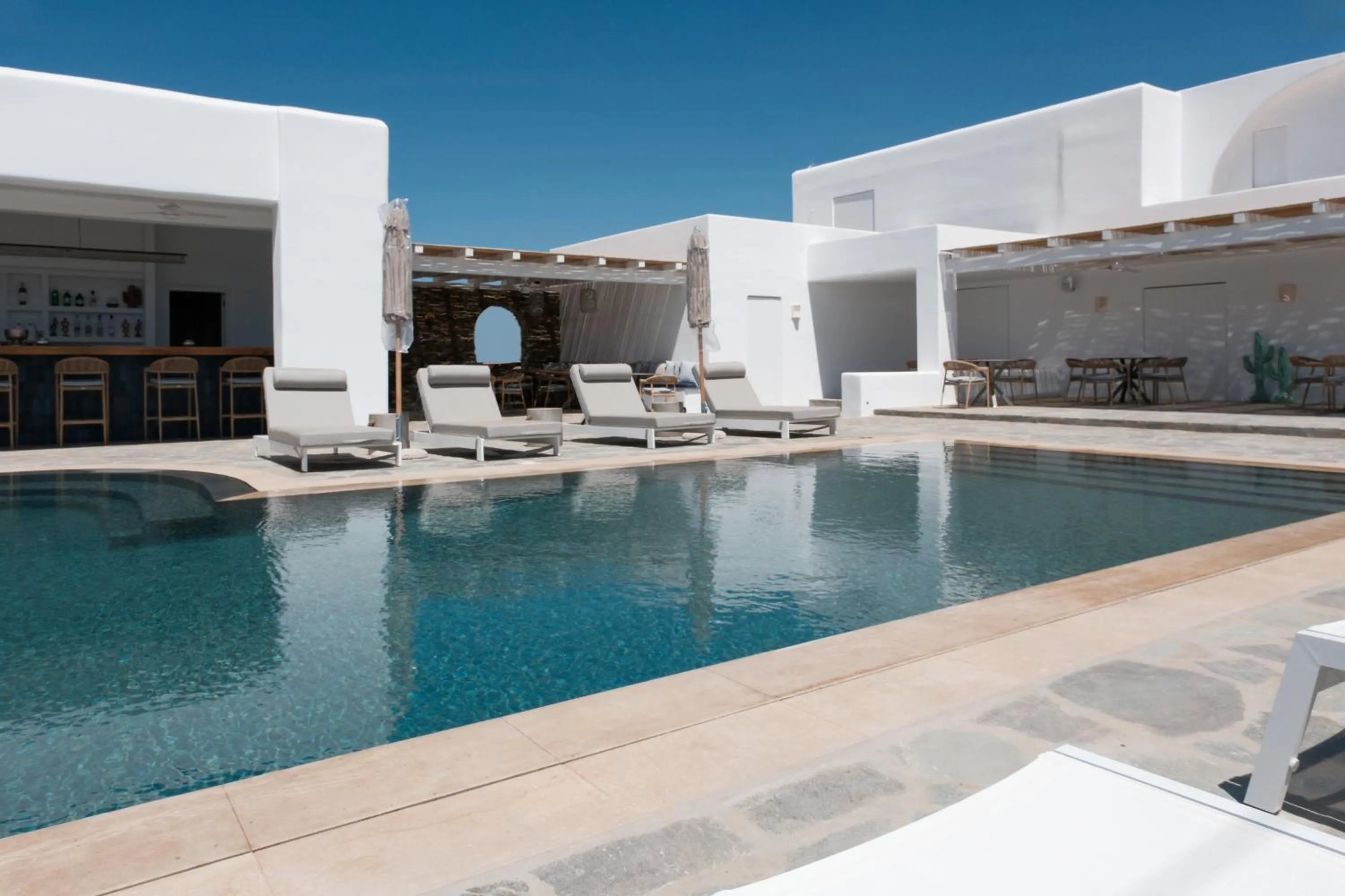 KAMEO, Antiparos