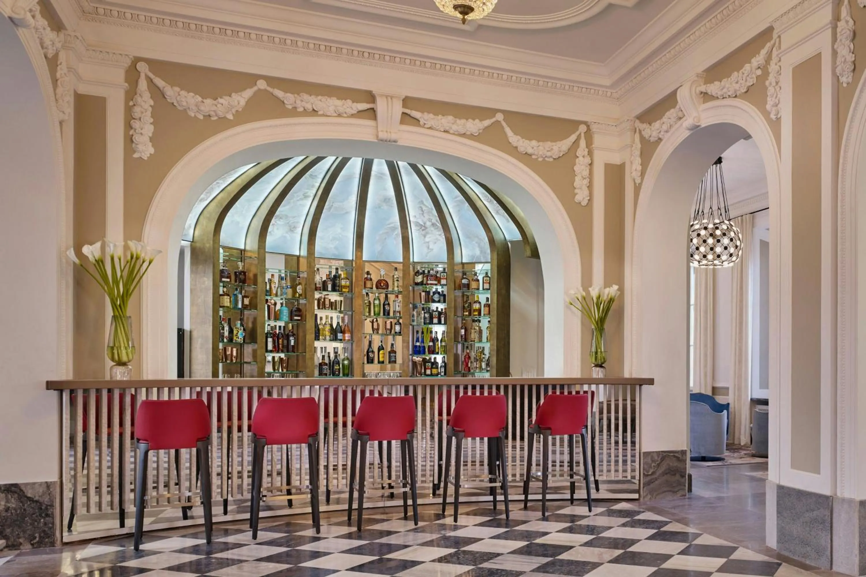 Lounge or bar in Hotel Verte, Warsaw, Autograph Collection