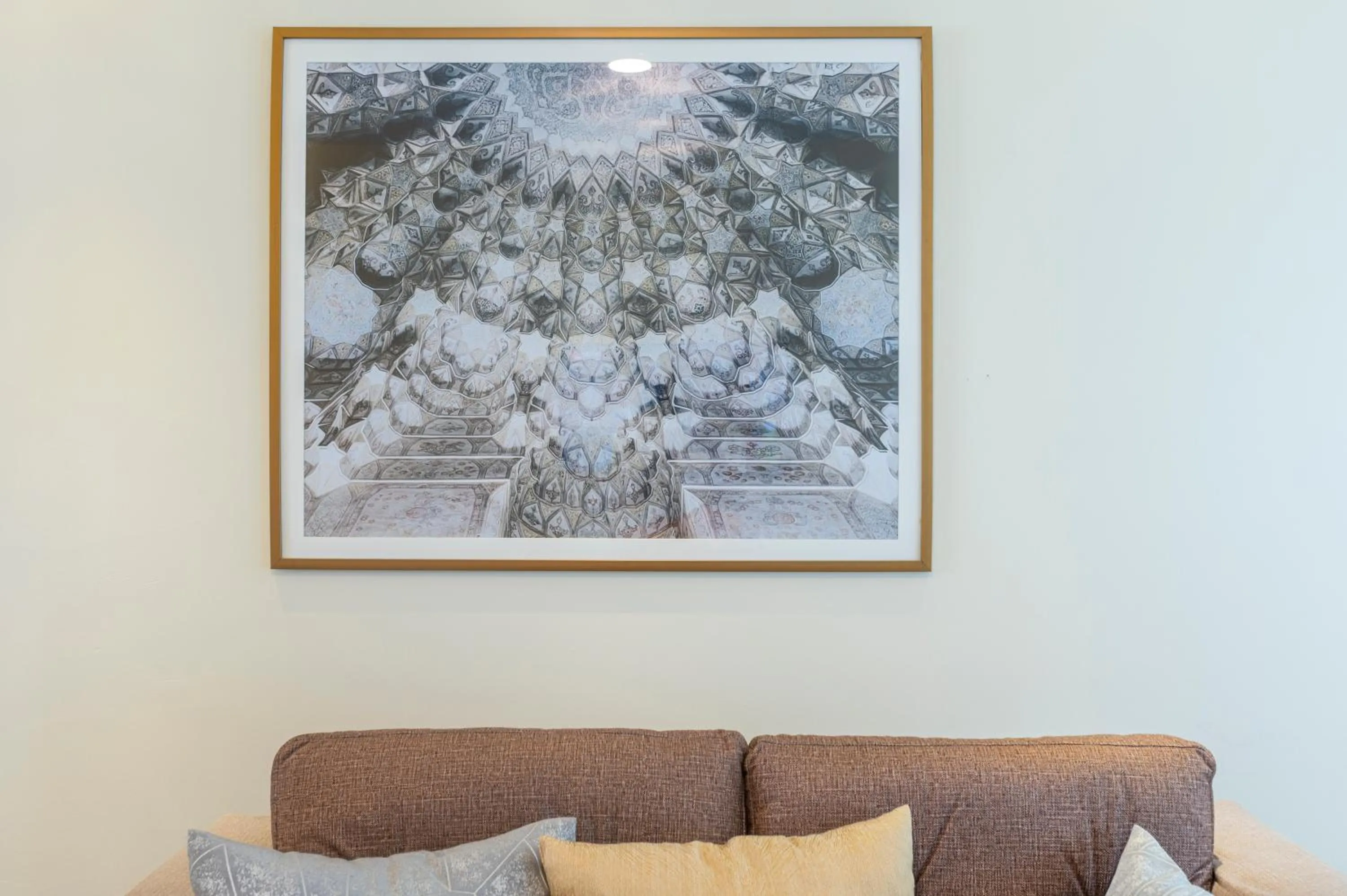 Decorative detail in Roma Court Serviced Apartments