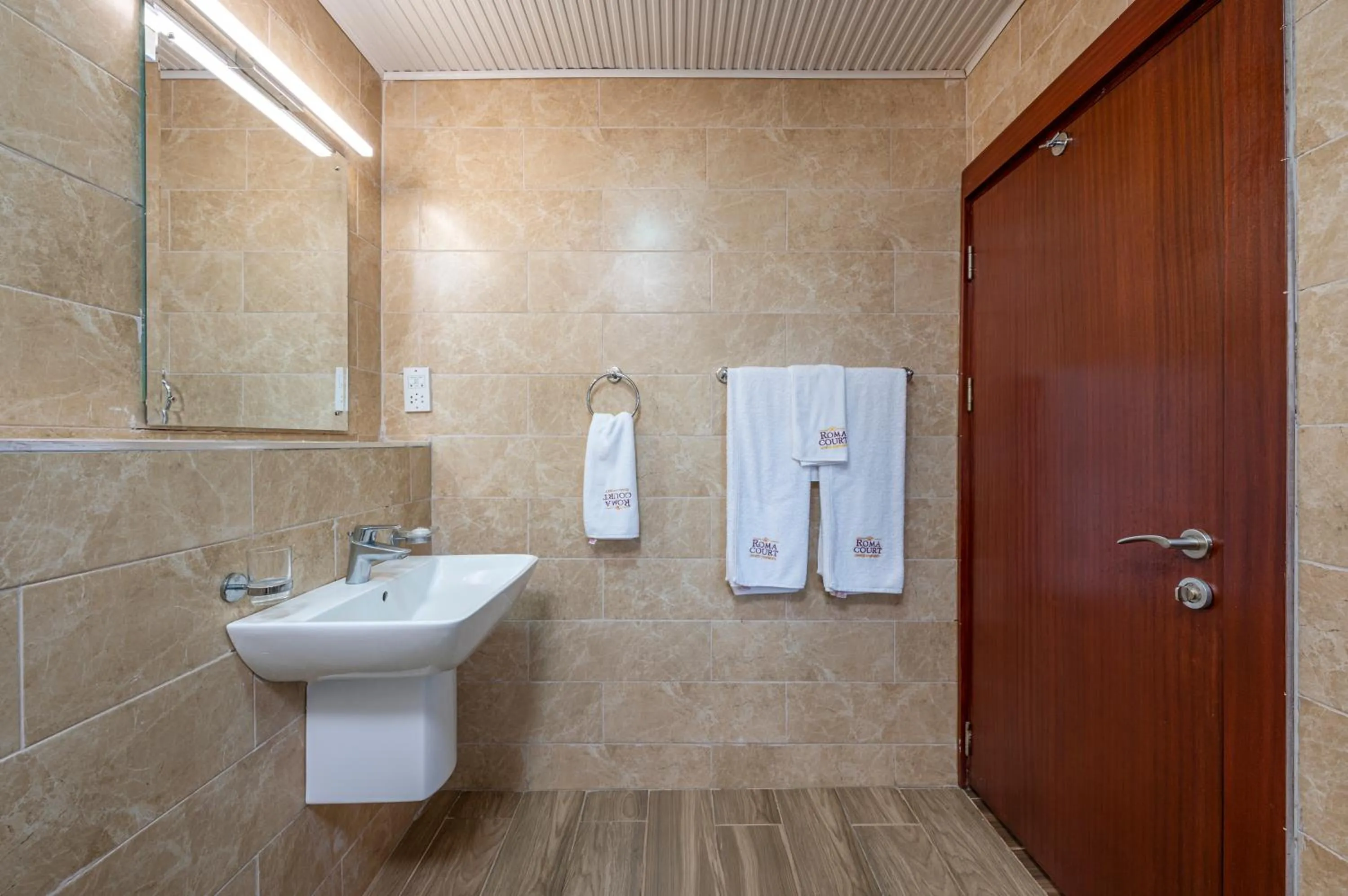 towels in Roma Court Serviced Apartments