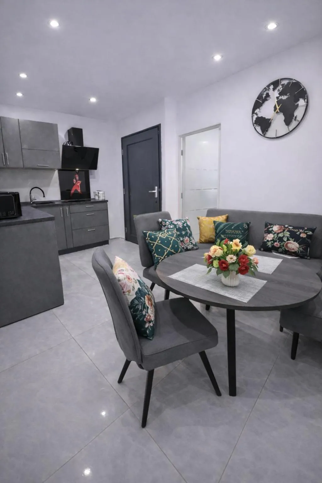 Kitchen or kitchenette in Apartman Julija 2