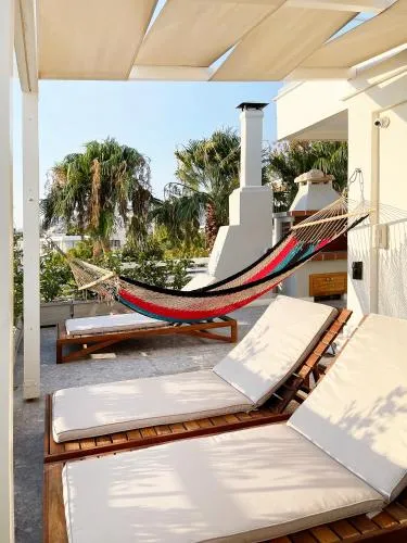 Blue Bay Vouliagmeni Luxury Apartment