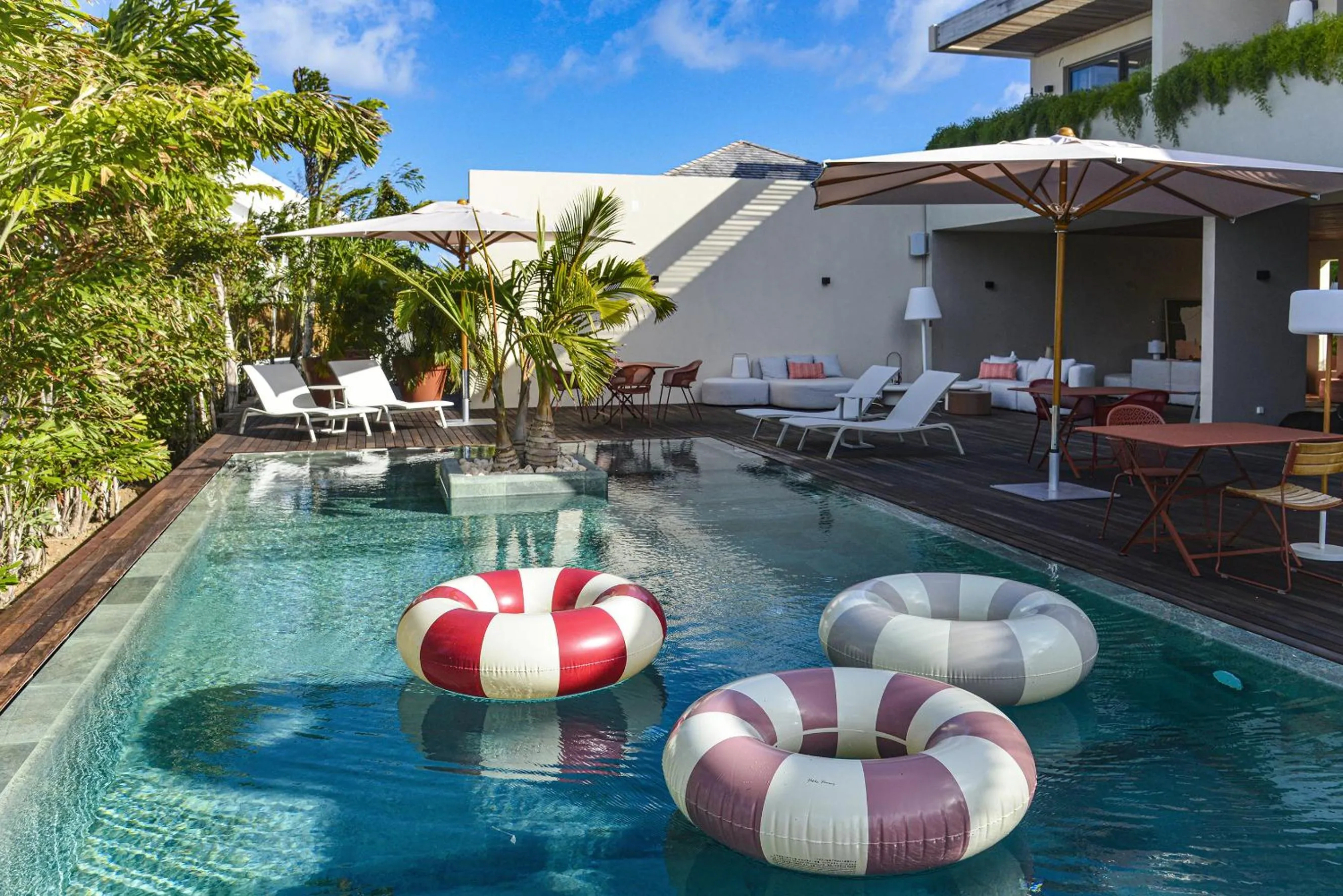 Swimming pool in Le Martin Boutique Hôtel