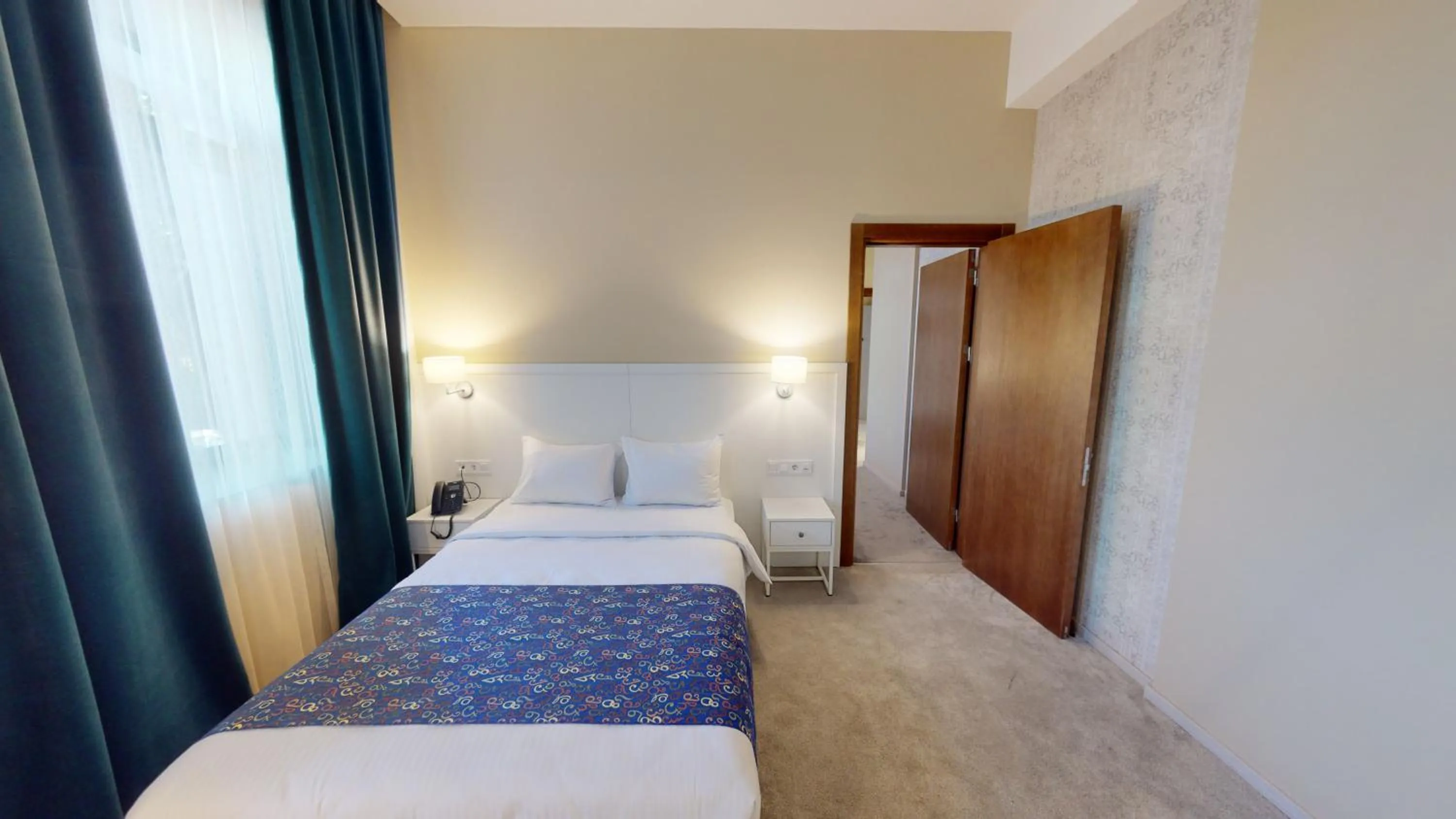 Photo of the whole room, Bed in EPIGRAPH Design Hotel