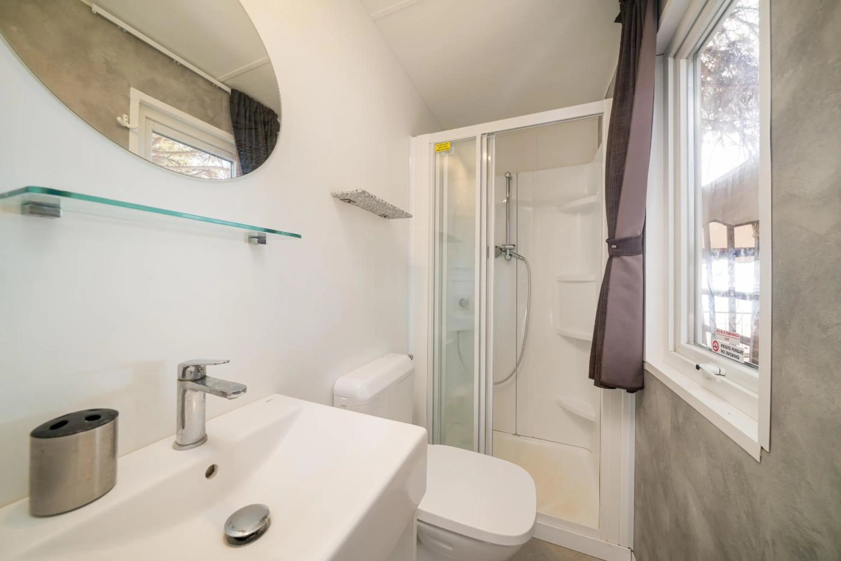 Shower in Camping&Village Le Cernie