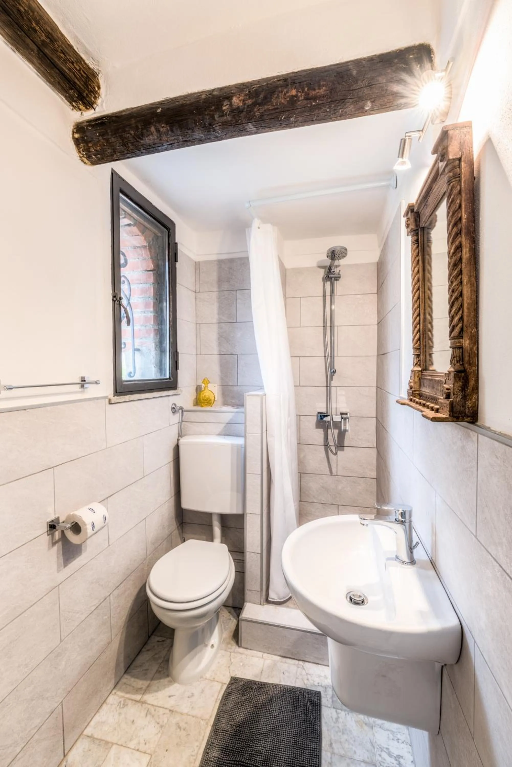 Bathroom in Ippotur Medieval Resort