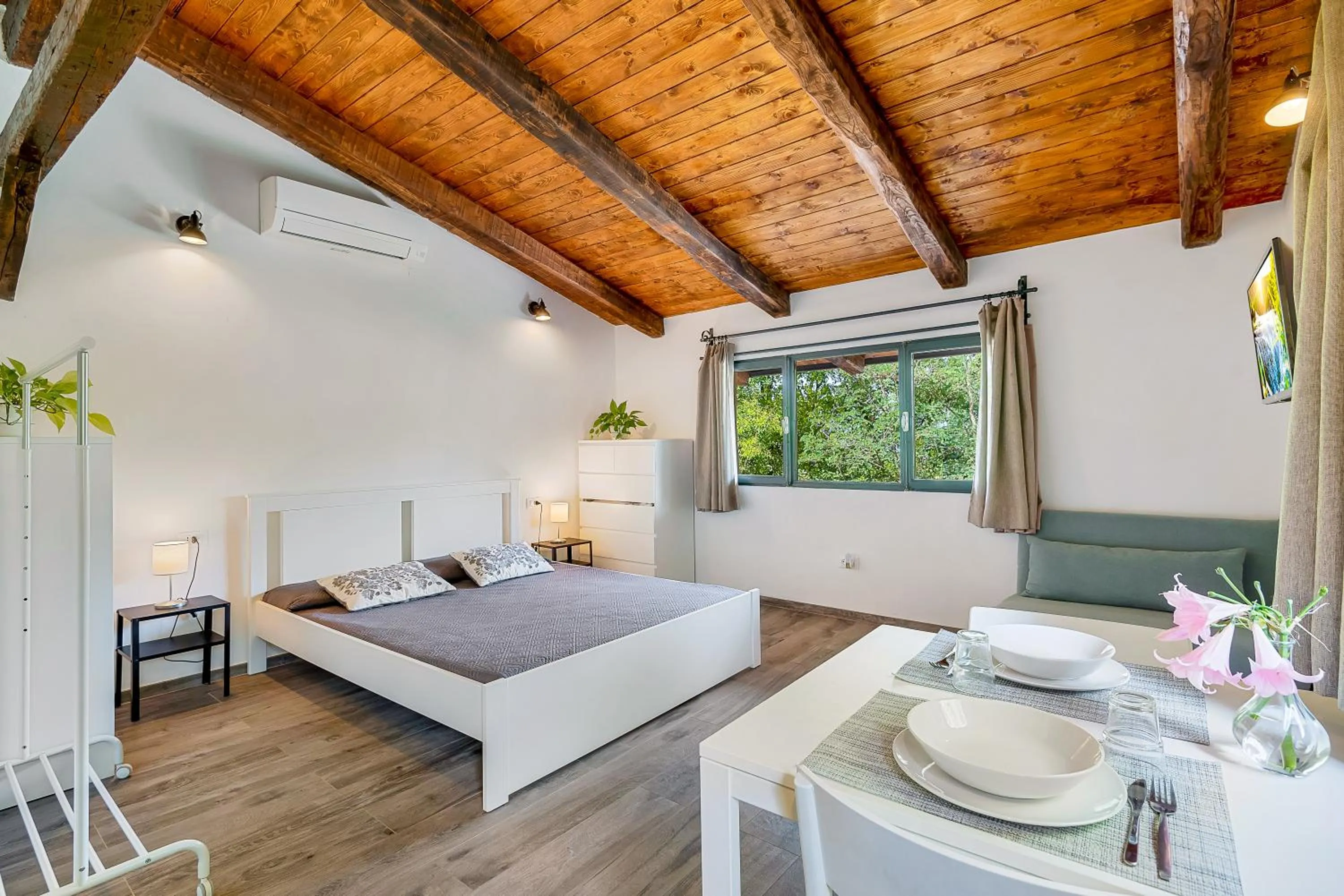 Photo of the whole room, Bed in Ippotur Medieval Resort